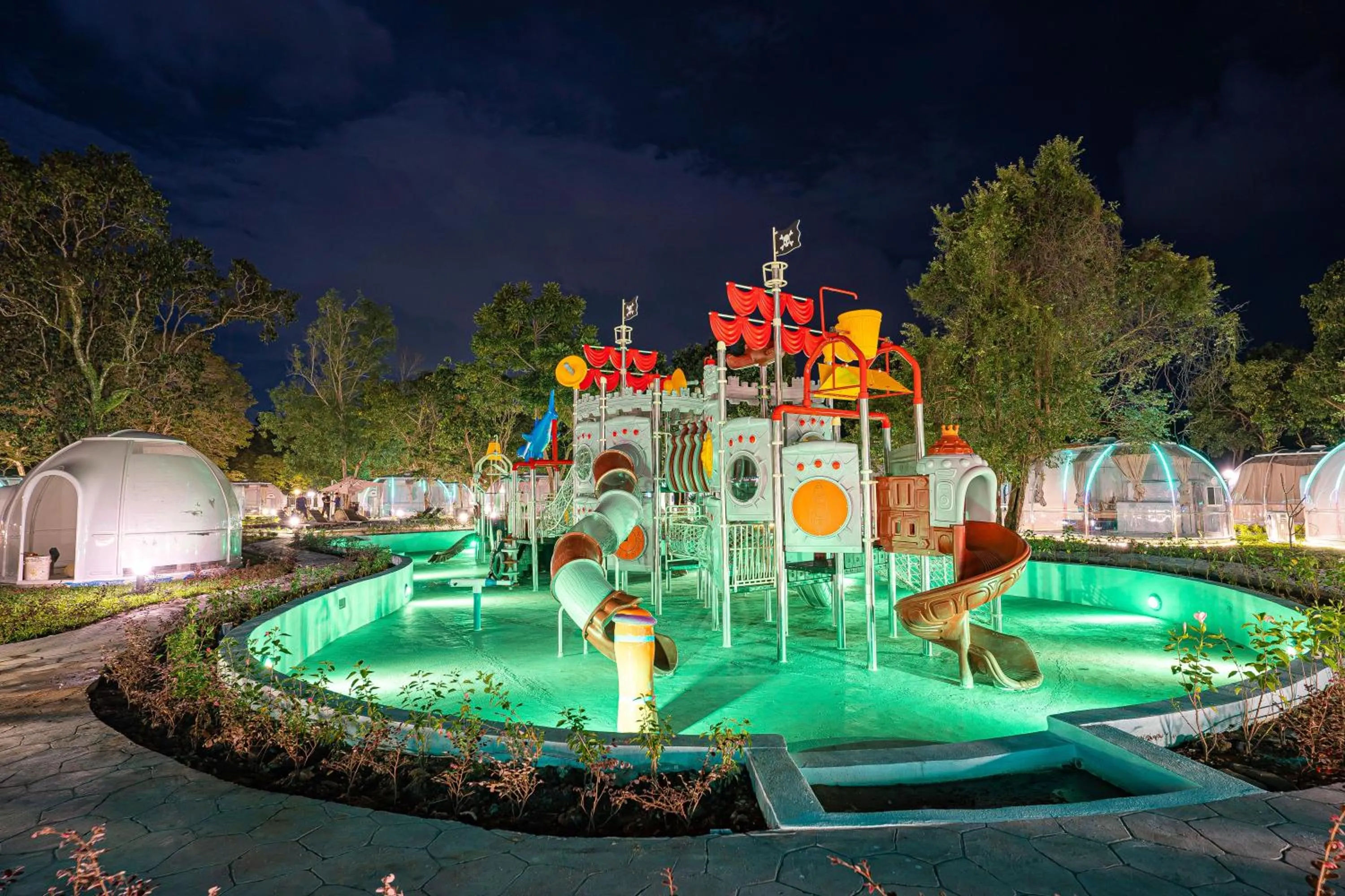 Aqua park in BIDONG VIEW RESORT