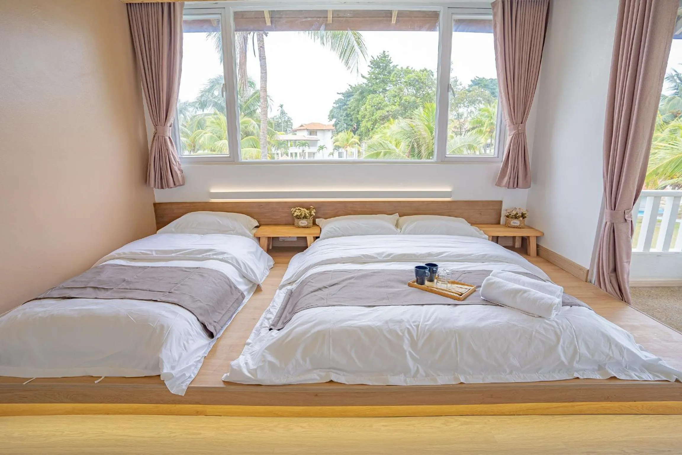 Bed in BIDONG VIEW RESORT