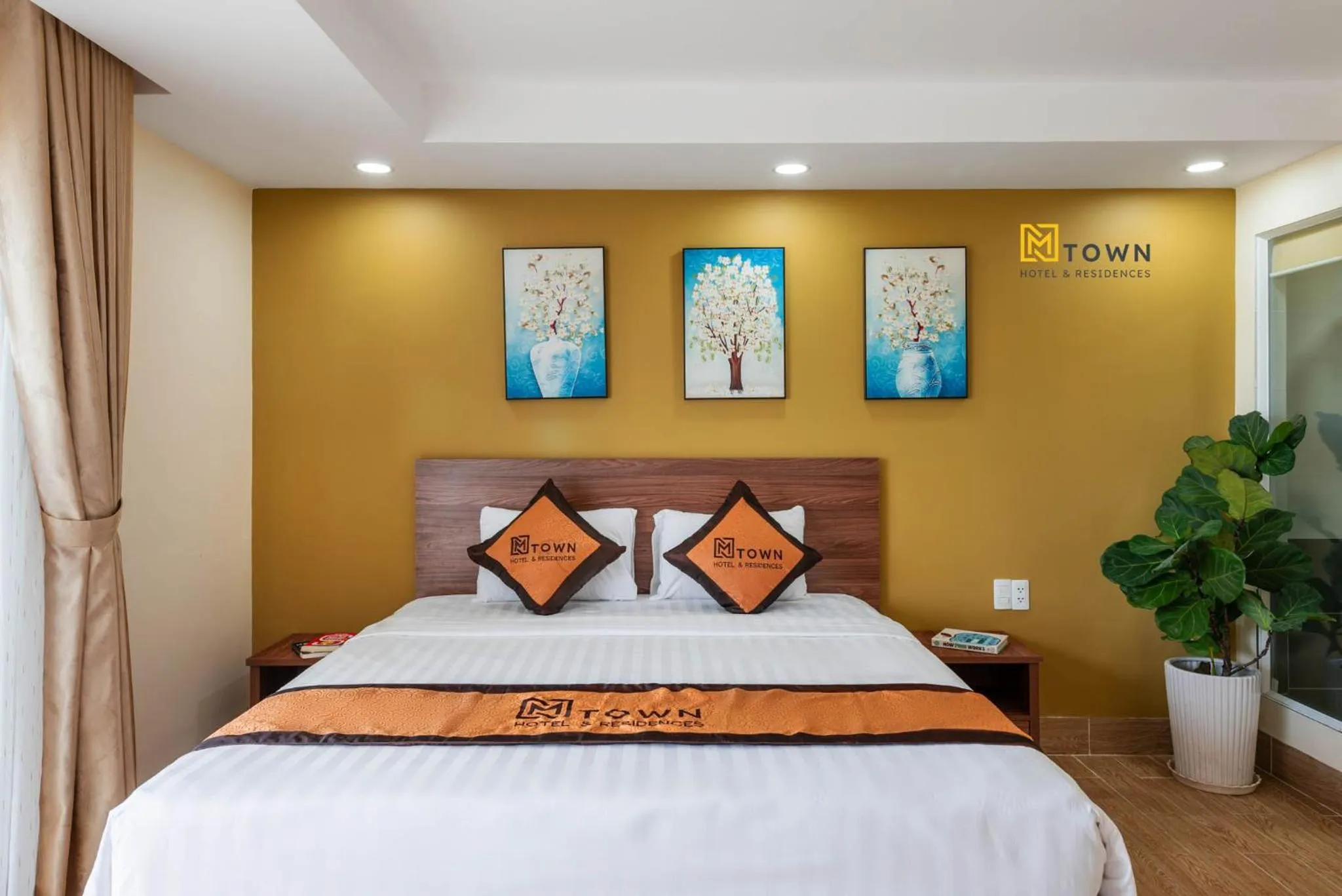 Bed in Luxy Park Hotel & Apartments - MTown