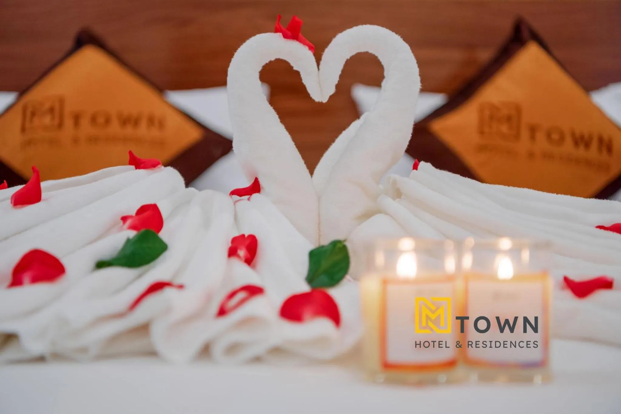 Bed in Luxy Park Hotel & Apartments - MTown