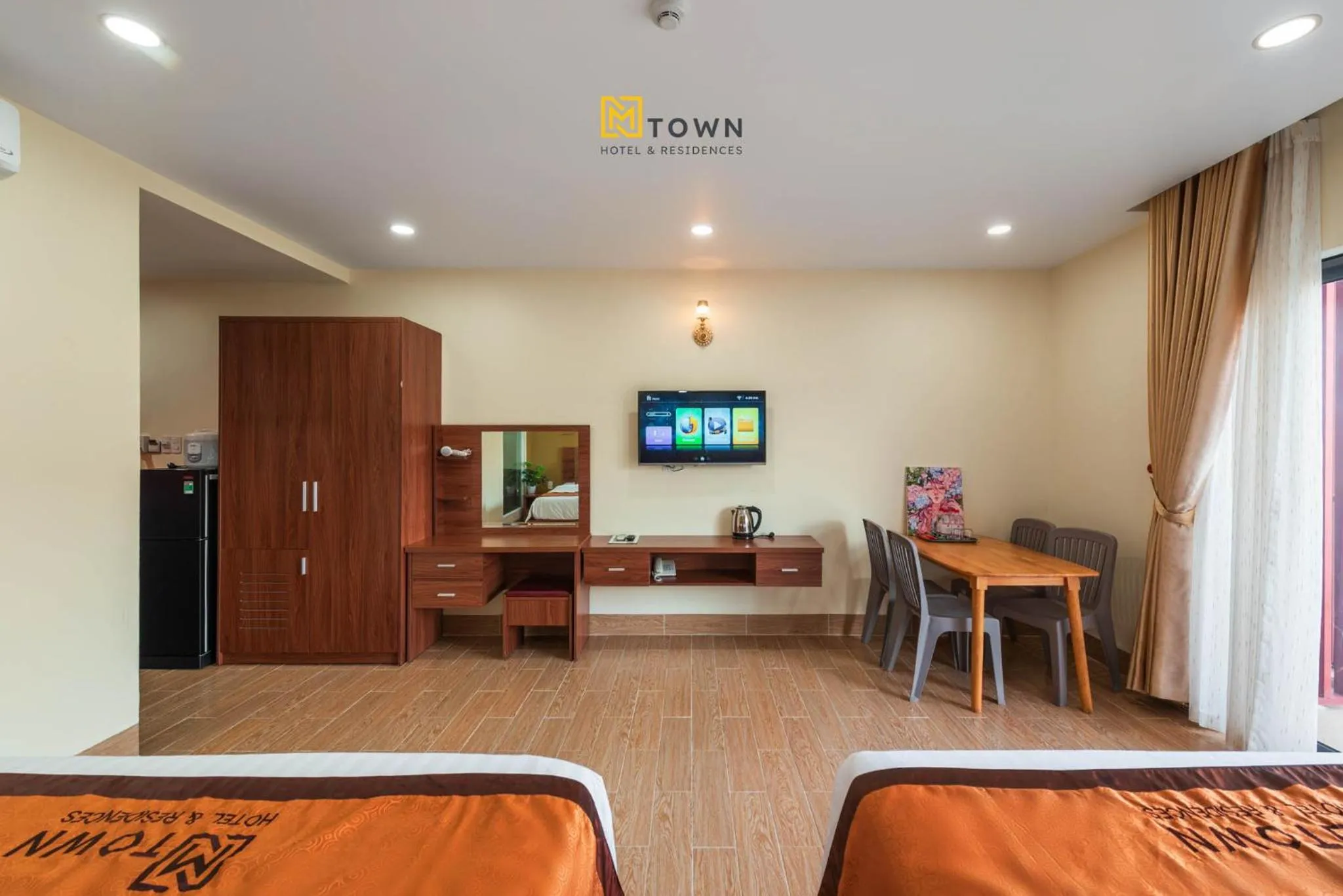 TV and multimedia, Bed in Luxy Park Hotel & Apartments - MTown