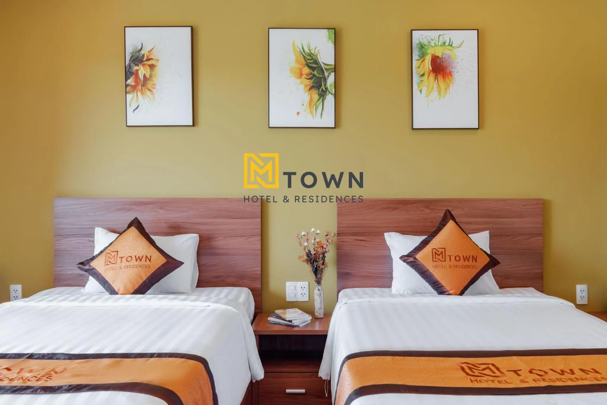 Bed in Luxy Park Hotel & Apartments - MTown
