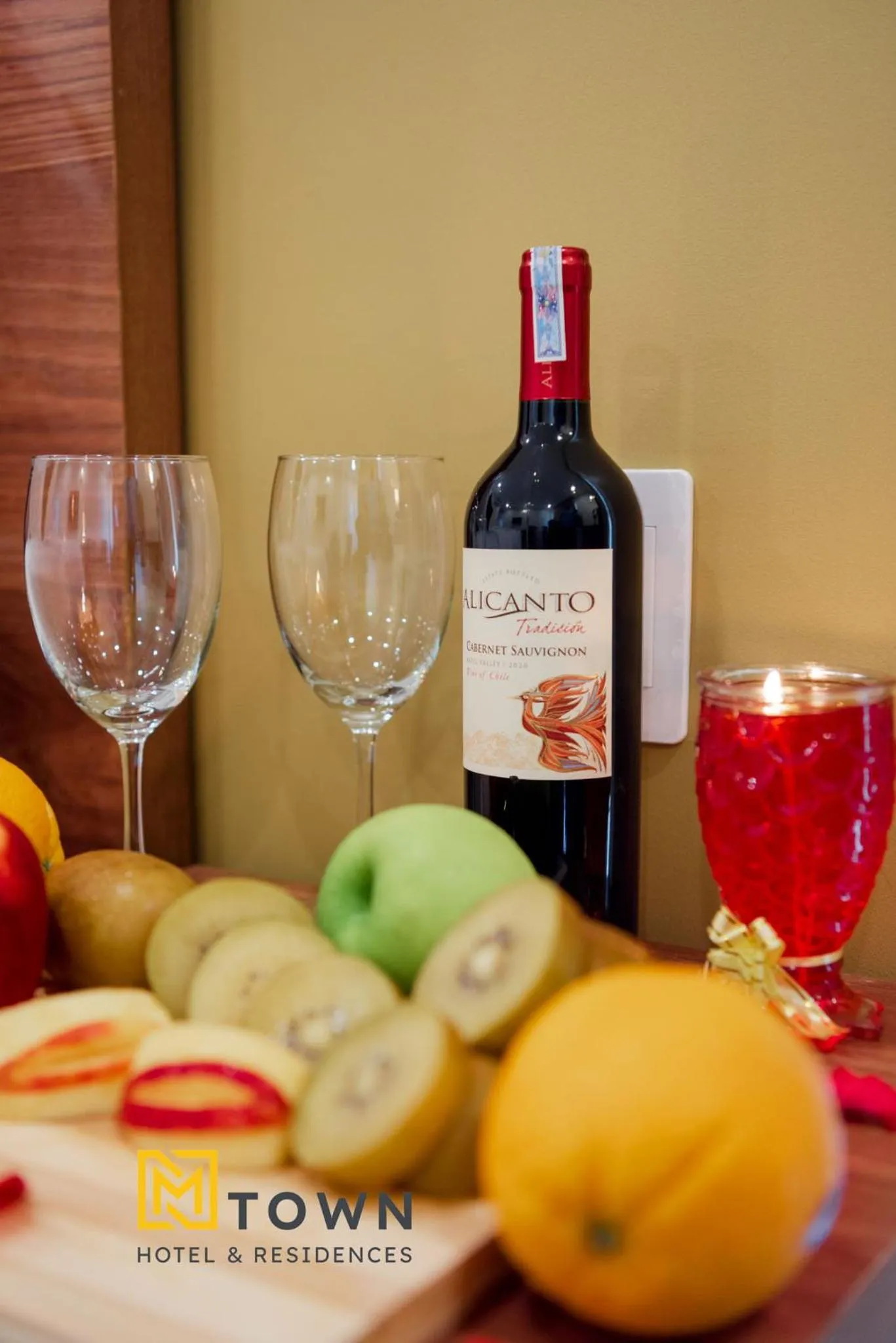 Food and drinks in Luxy Park Hotel & Apartments - MTown