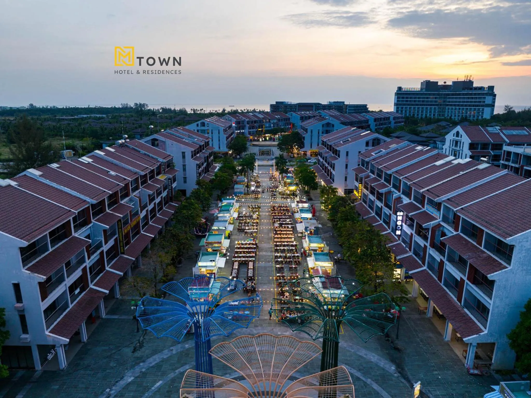 Property building in Luxy Park Hotel & Apartments - MTown