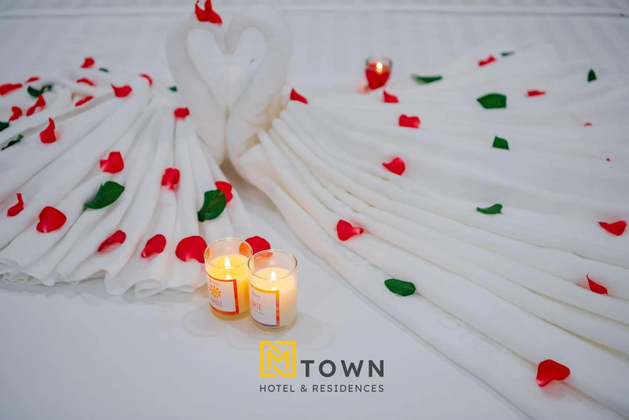 Bed in Luxy Park Hotel & Apartments - MTown