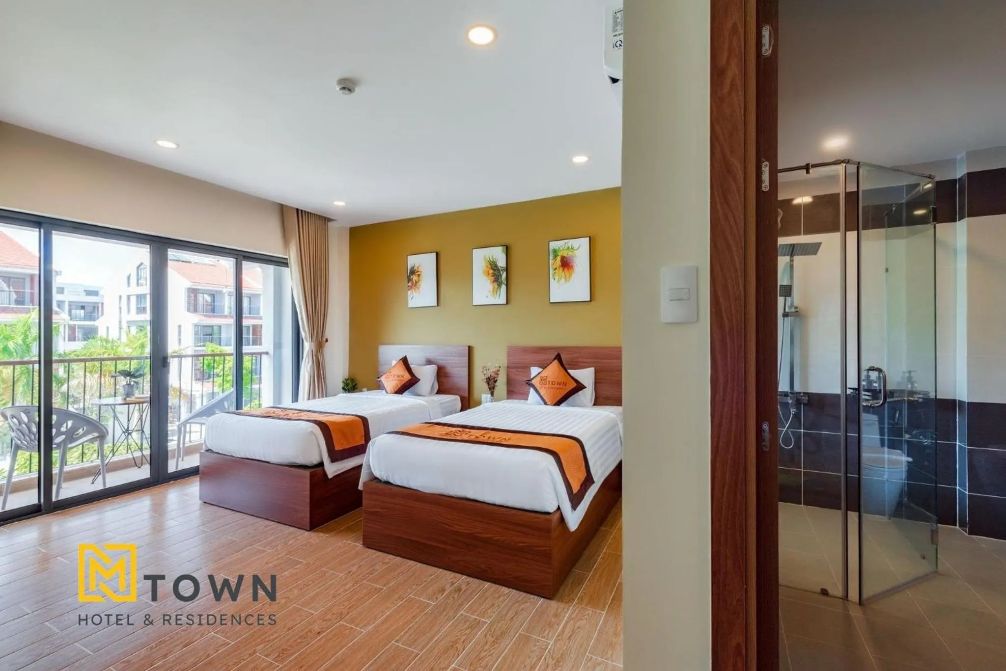 Bed in Luxy Park Hotel & Apartments - MTown