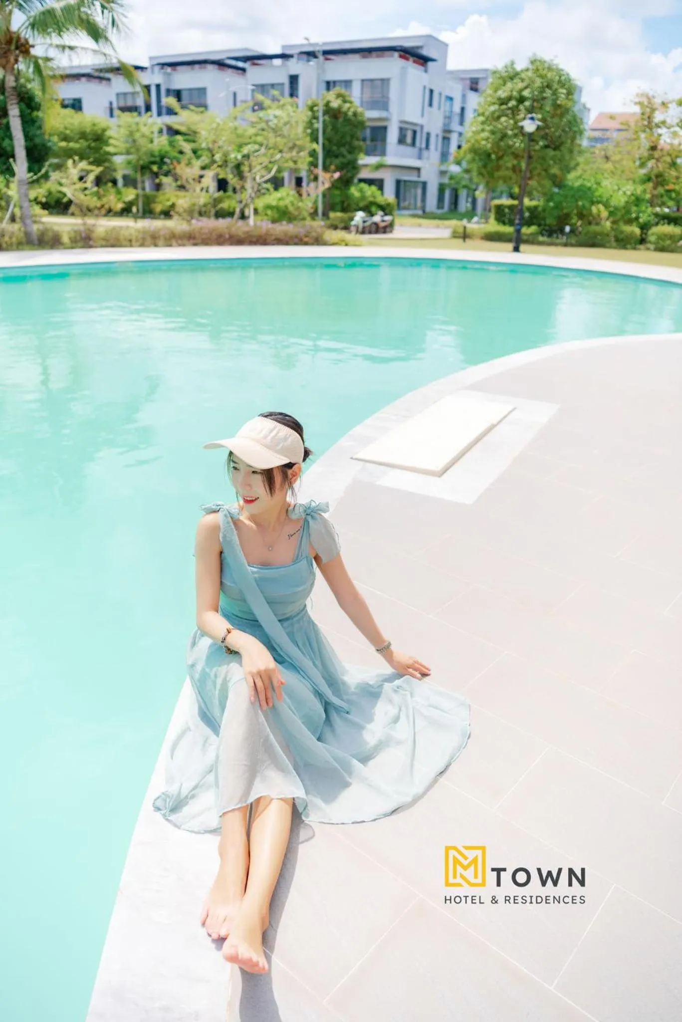 Swimming pool in Luxy Park Hotel & Apartments - MTown