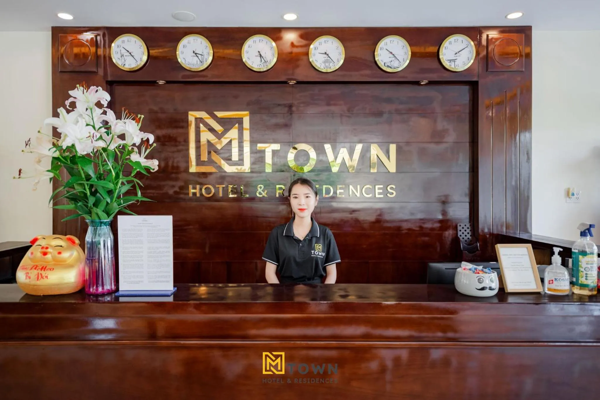 Lobby or reception in Luxy Park Hotel & Apartments - MTown