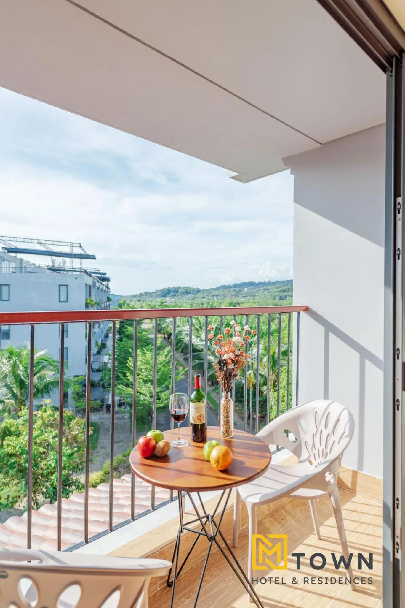 Property building in Luxy Park Hotel & Apartments - MTown