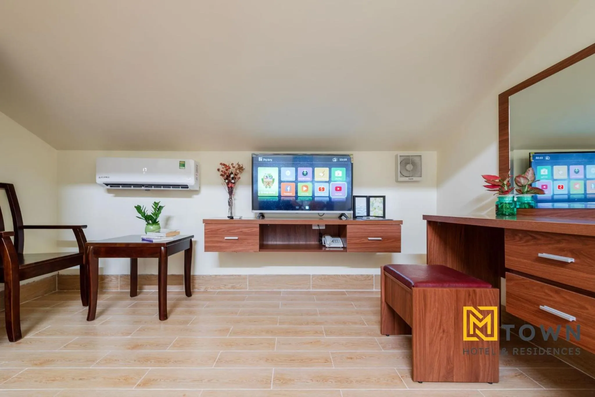 Living room in Luxy Park Hotel & Apartments - MTown