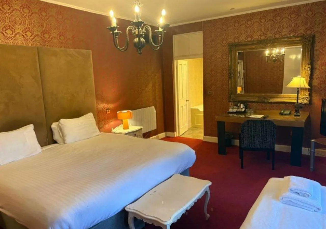 Bedroom, Bed in Ruthin Castle Hotel and Spa