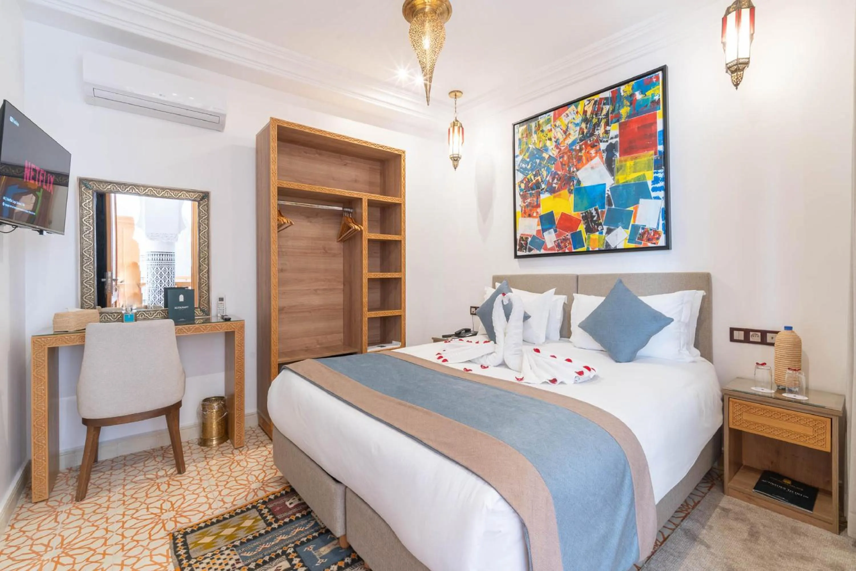 Bed in Riad Atlas Palace & SPA