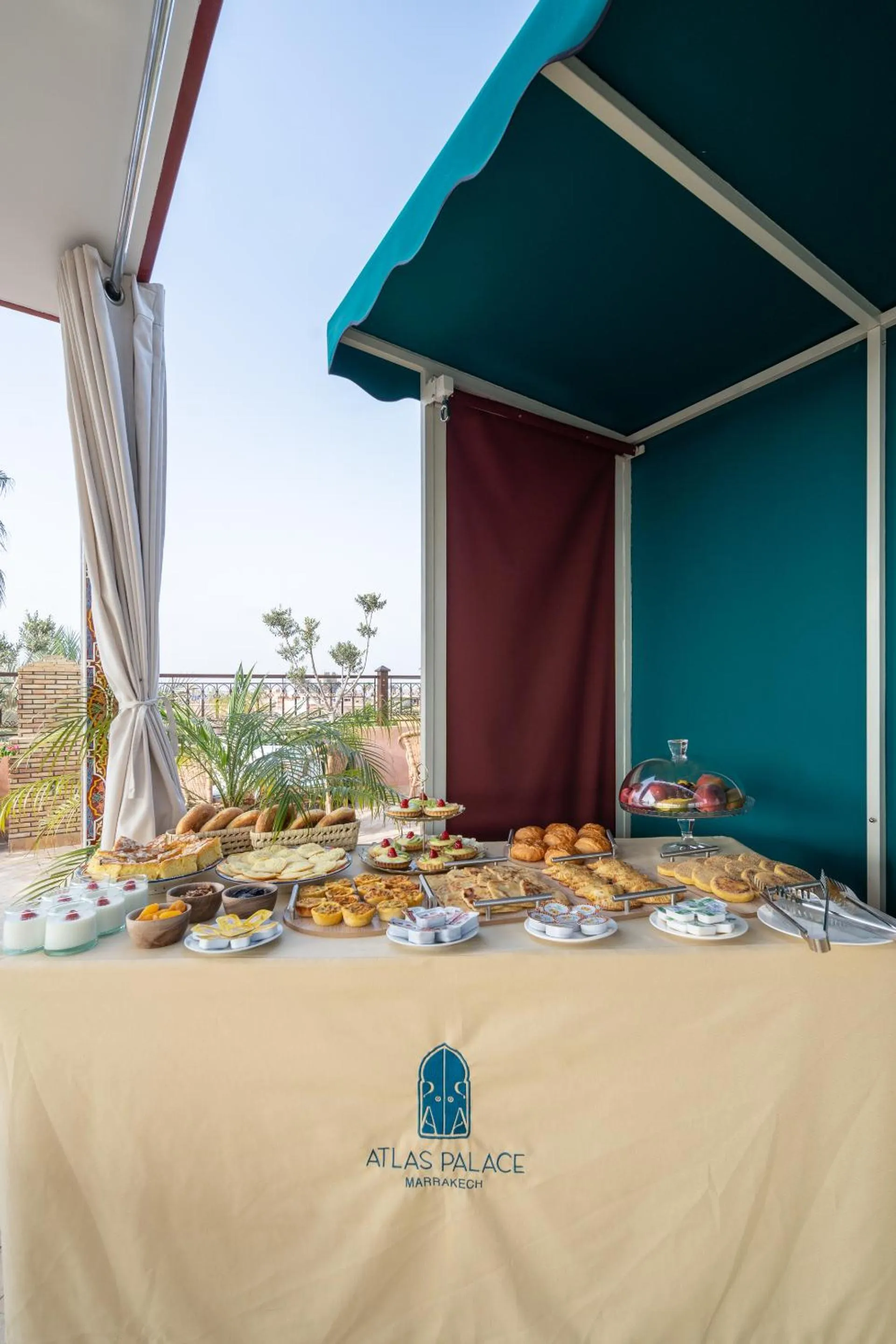 Buffet breakfast in Riad Atlas Palace & SPA