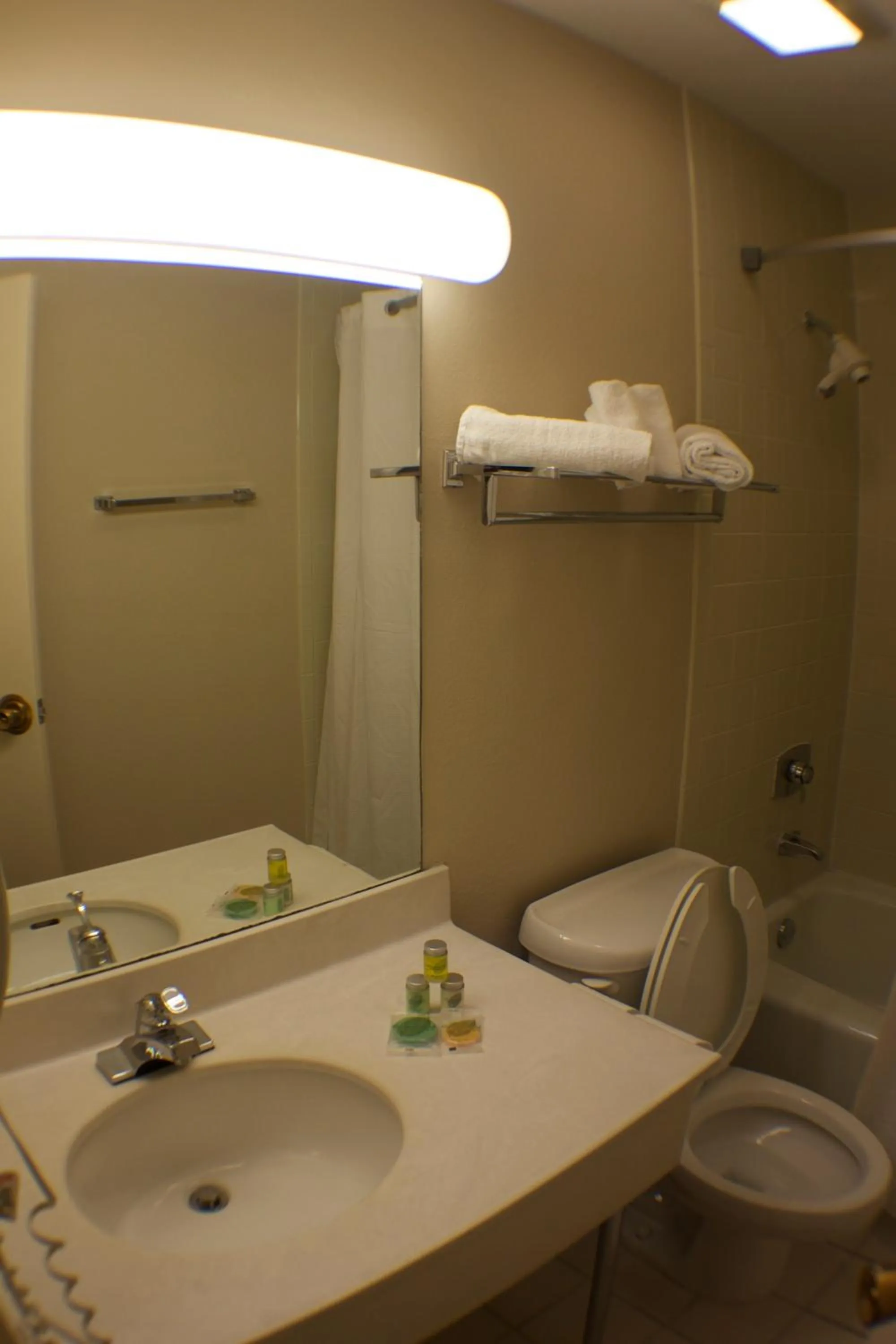 Bathroom in The Garden Inn