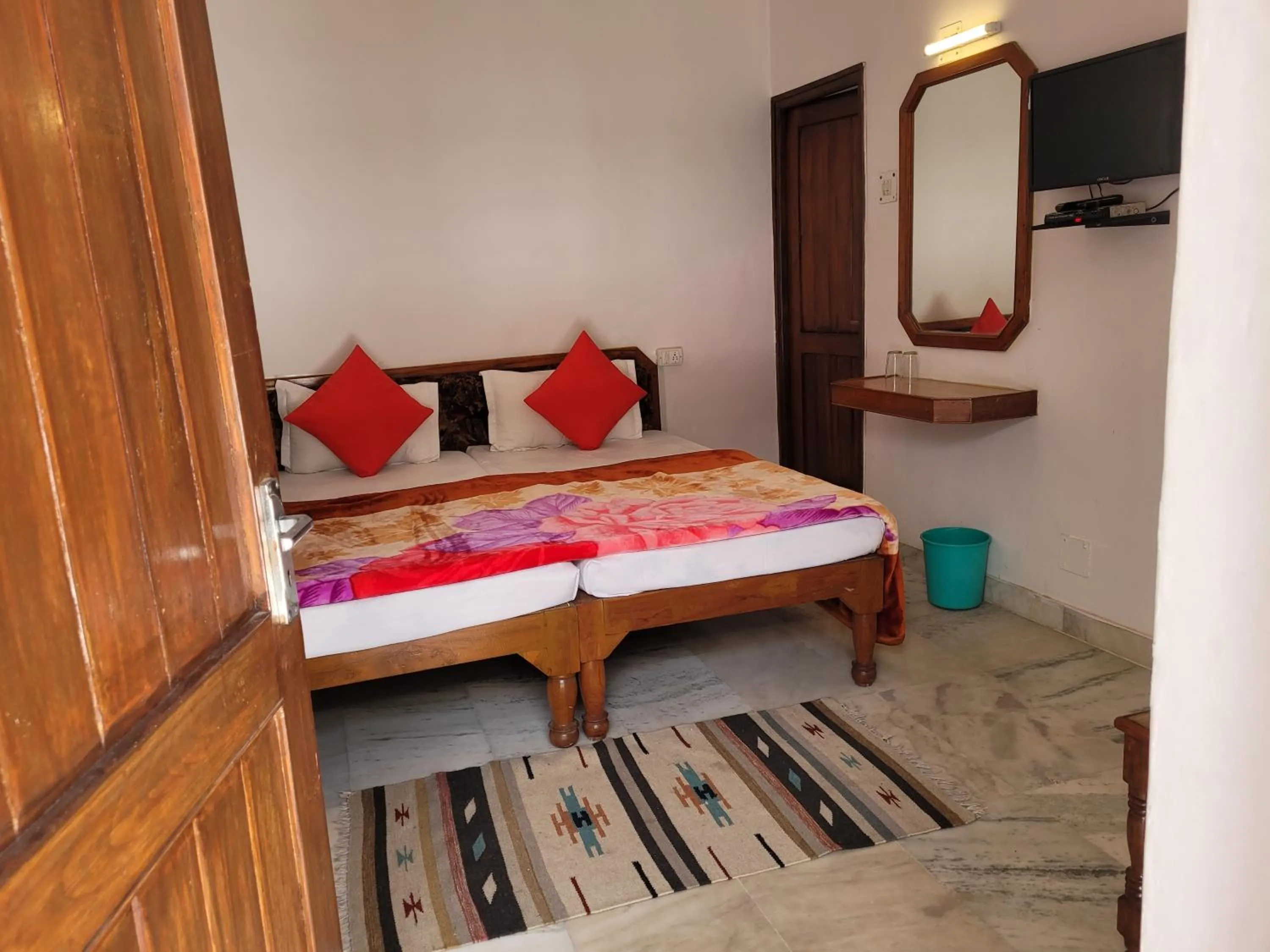 Bed in Hotel Lakeside
