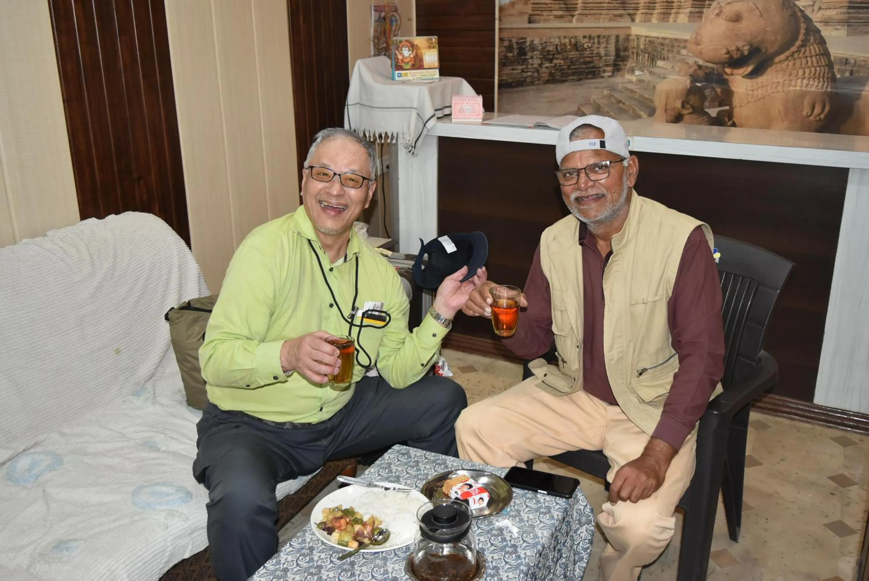 Guests in Hotel Lakeside