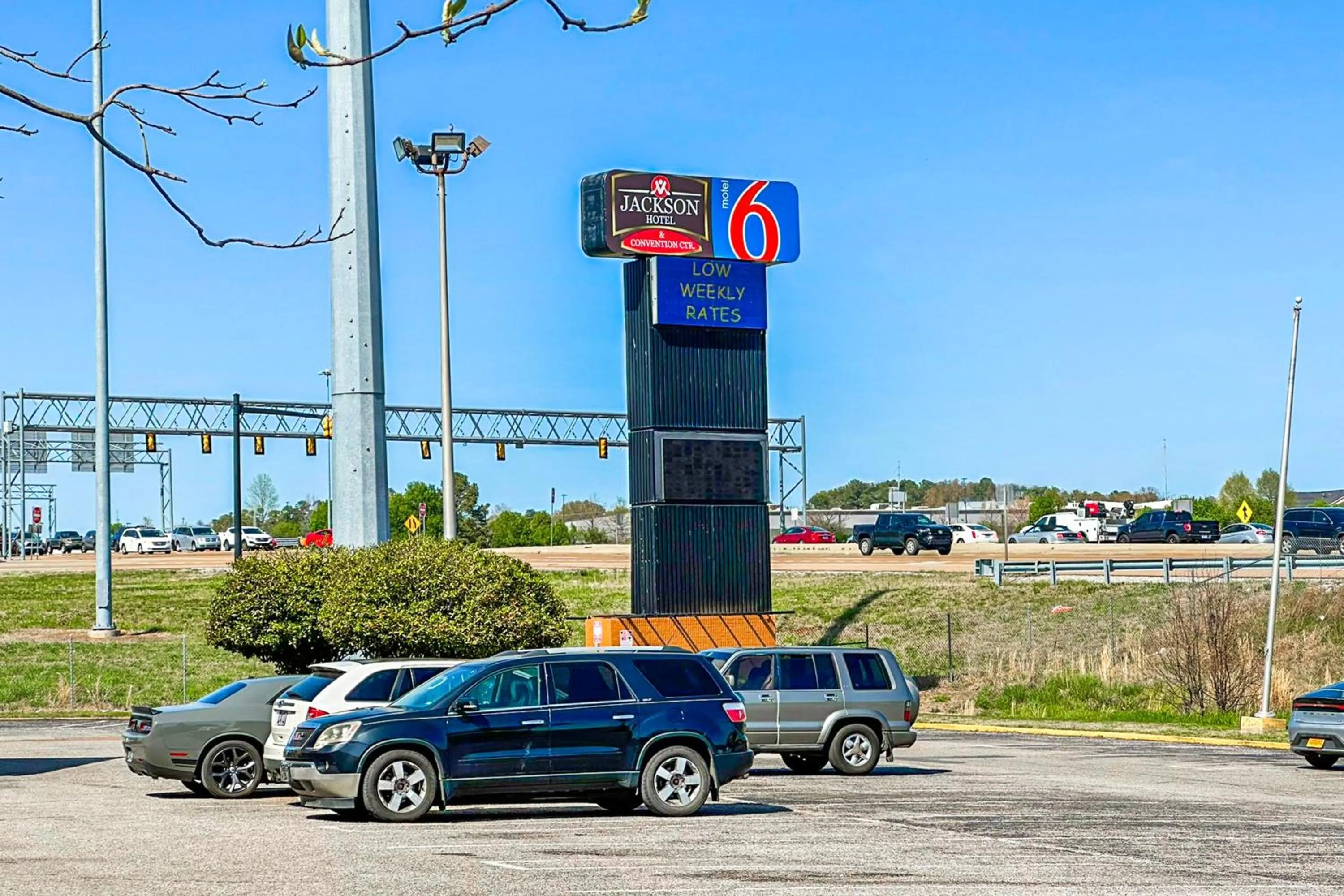 Parking in Jackson Hotel And Convention Center