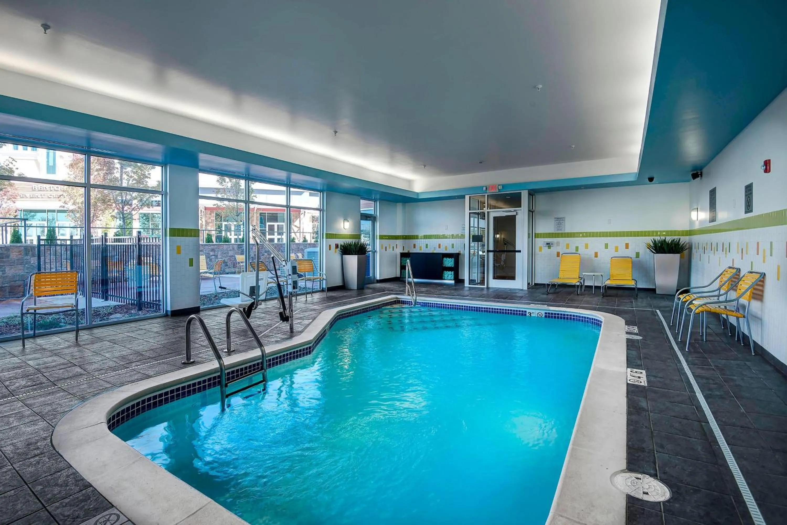 Swimming pool in Fairfield Inn & Suites by Marriott Little Rock Benton