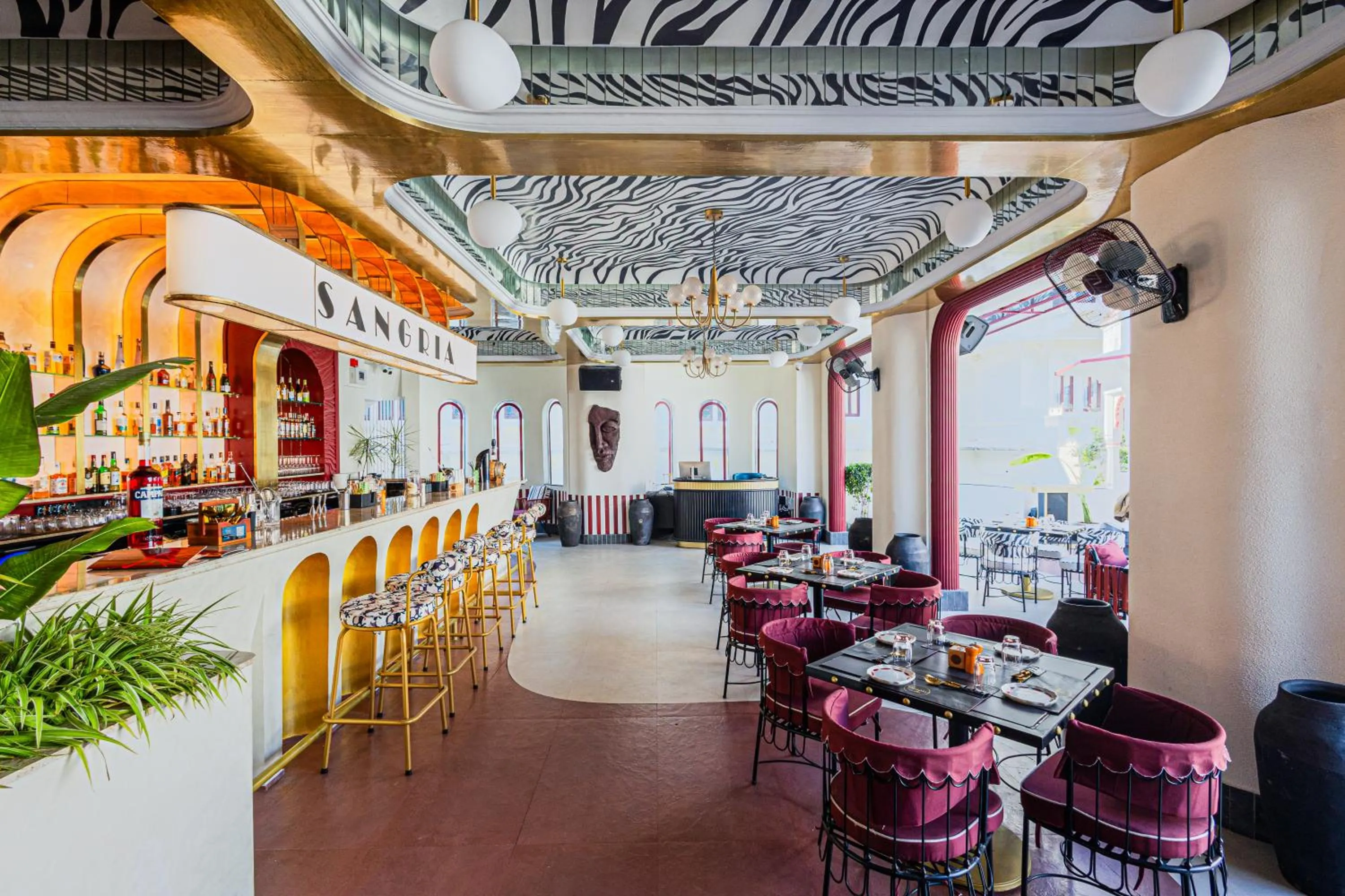 Restaurant/places to eat in Swaroop Vilas - Lake Facing Boutique Hotel