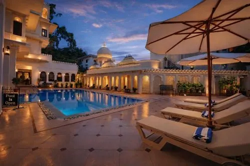 Swaroop Vilas - Lake Facing Boutique Hotel