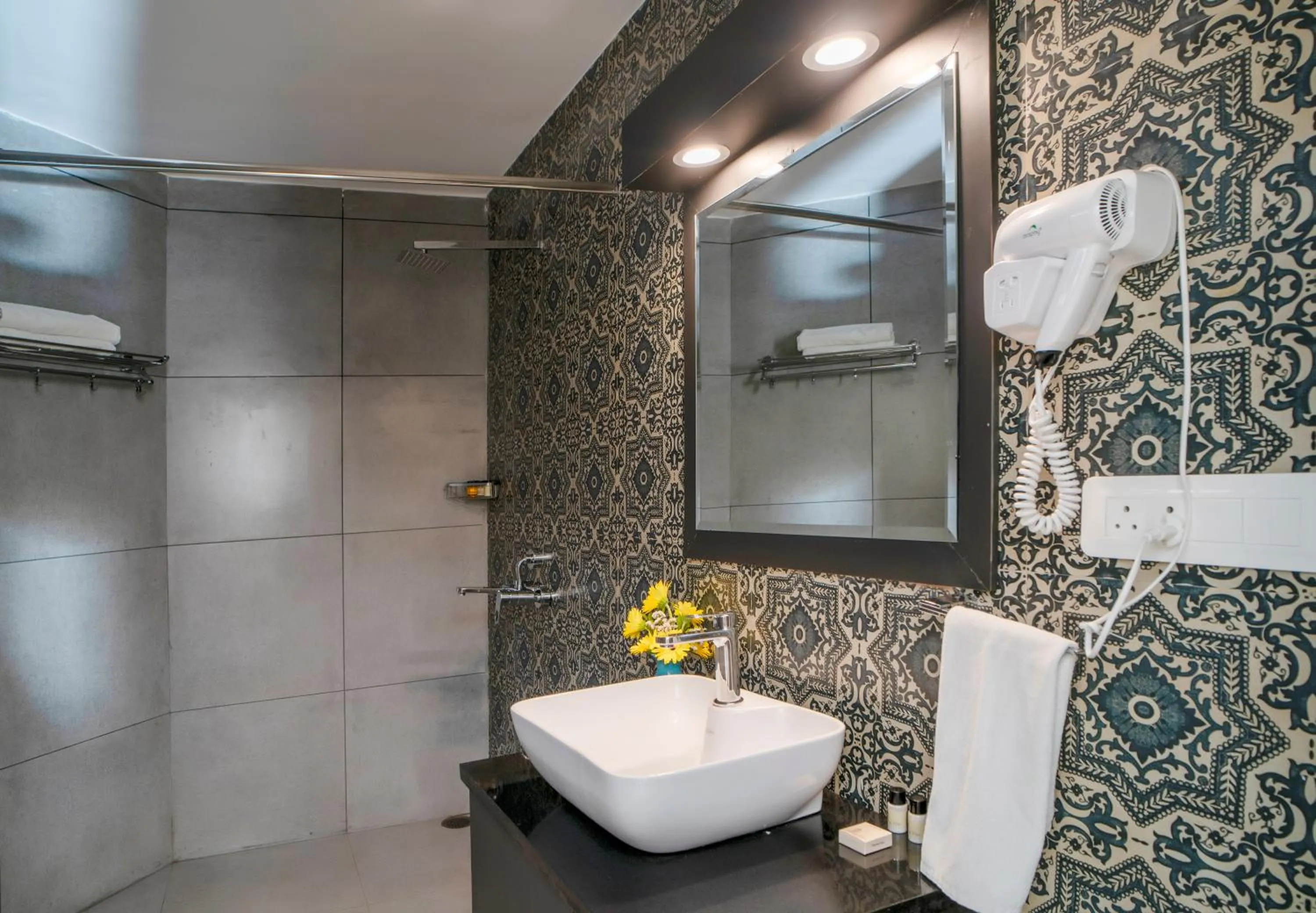 Bathroom in Swaroop Vilas - Lake Facing Boutique Hotel