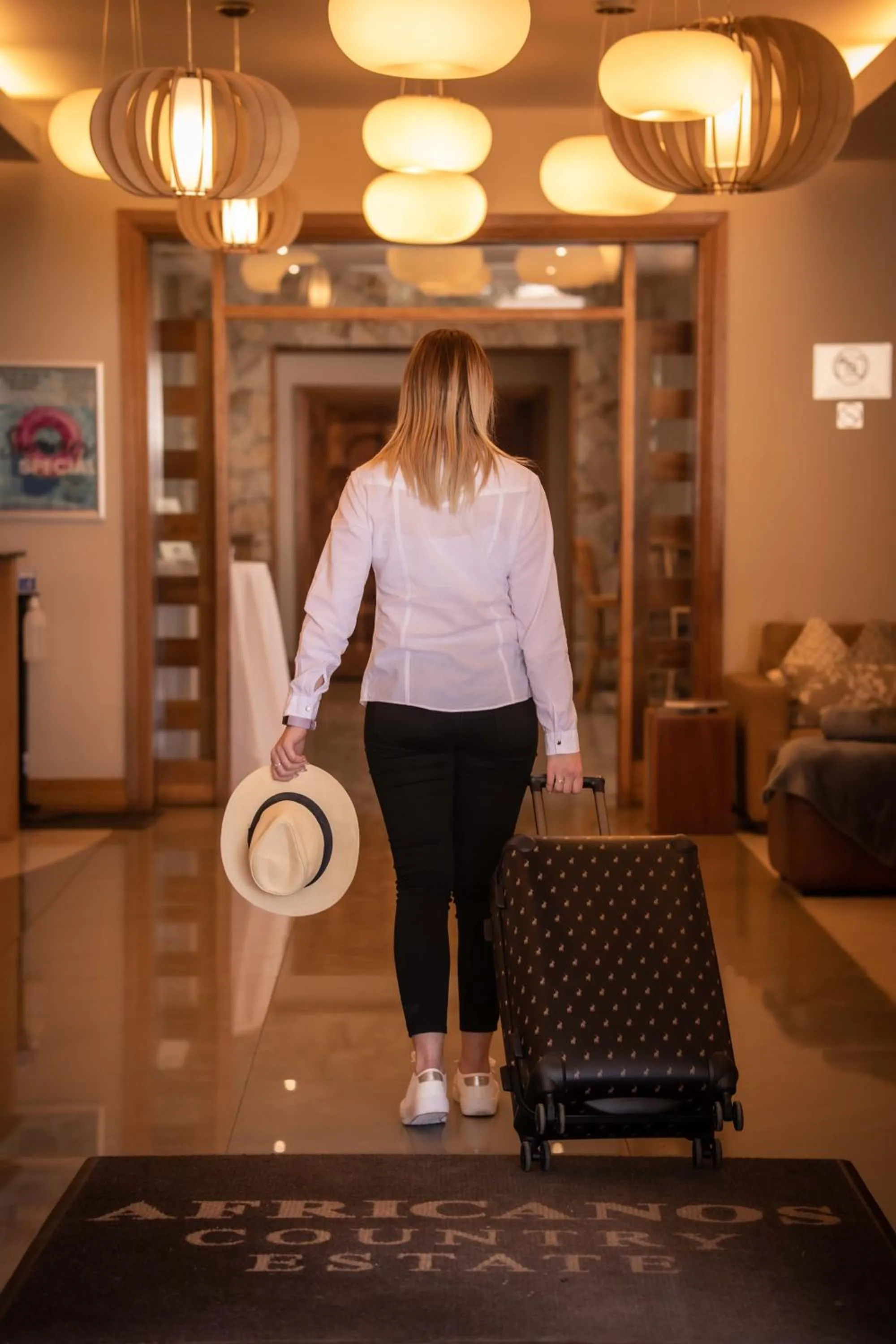 Property building in Africanos Country Estate