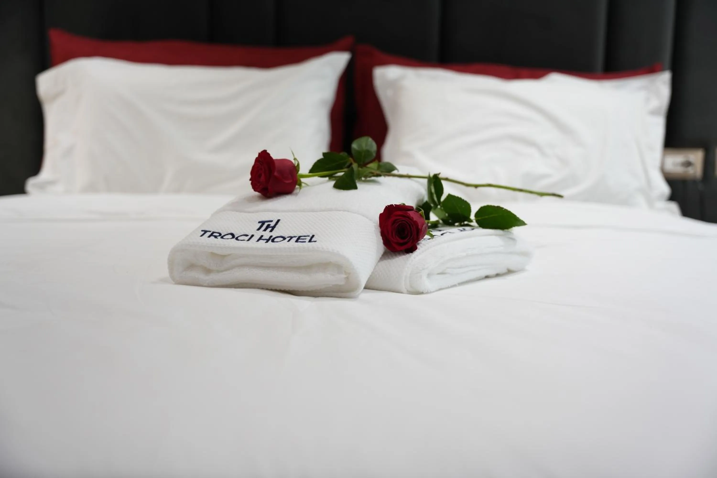 Bed in Troci Hotel