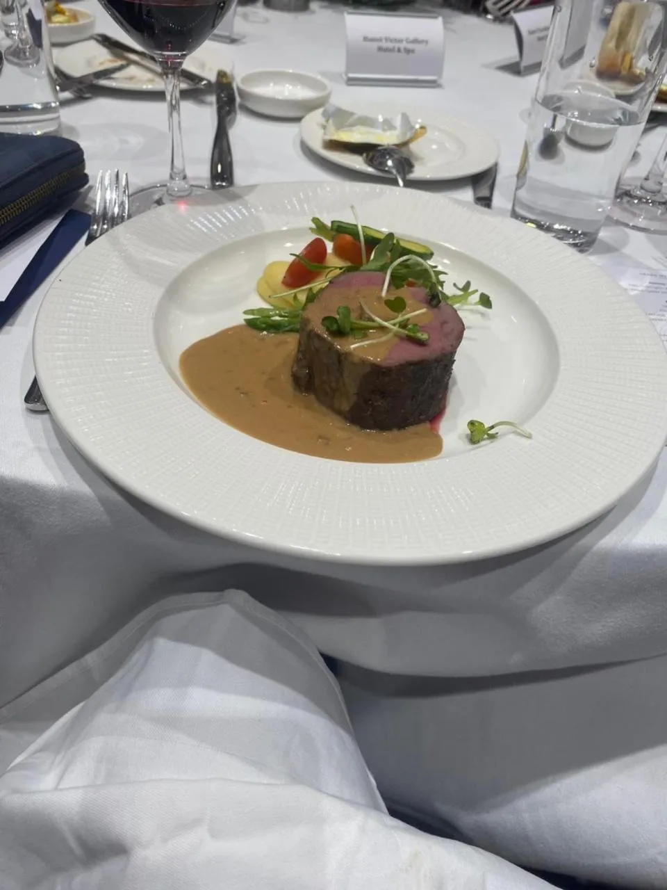 Food in Victor Gallery hotel & spa - Victor Group