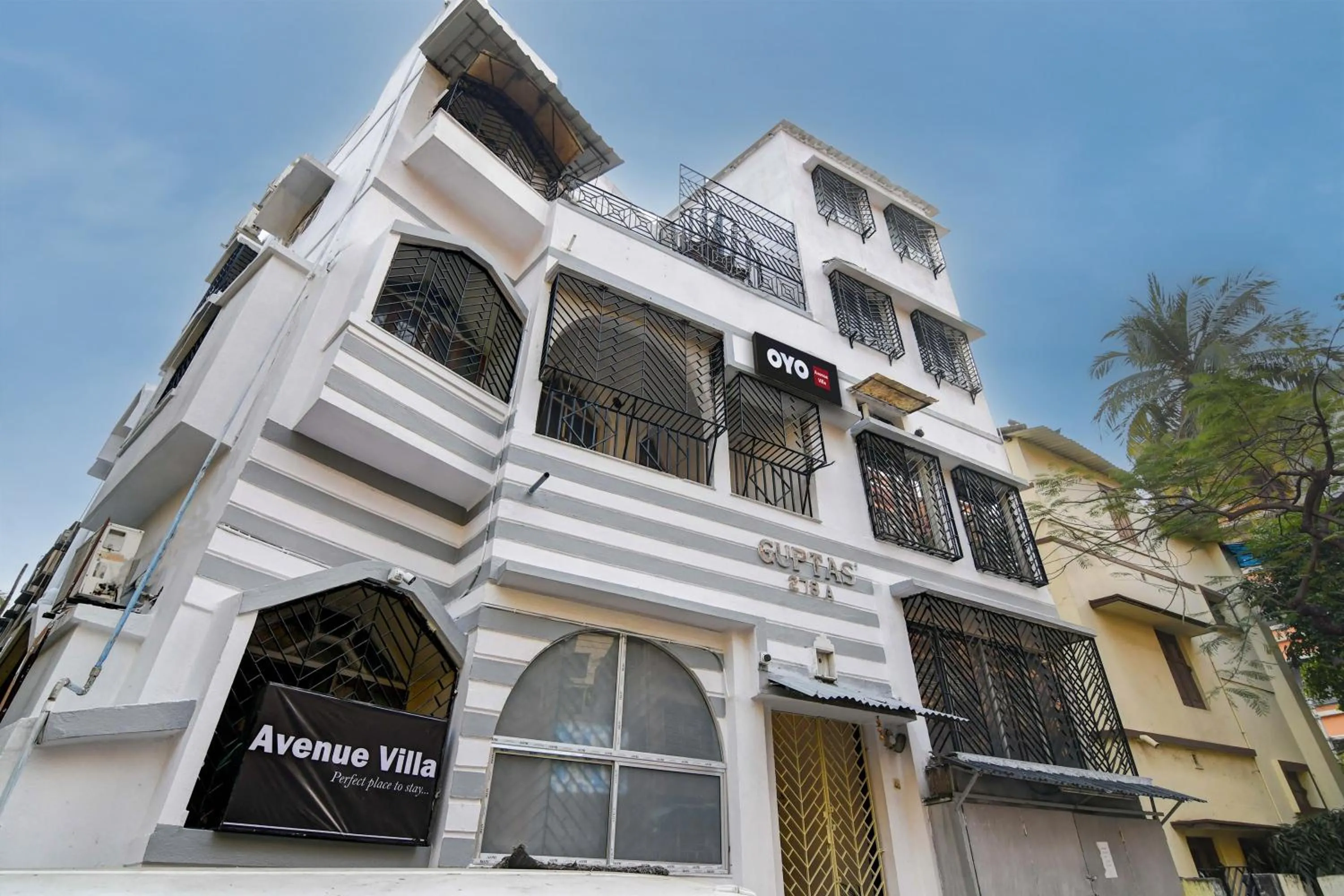 Facade/entrance in Hotel O Avenue Villa