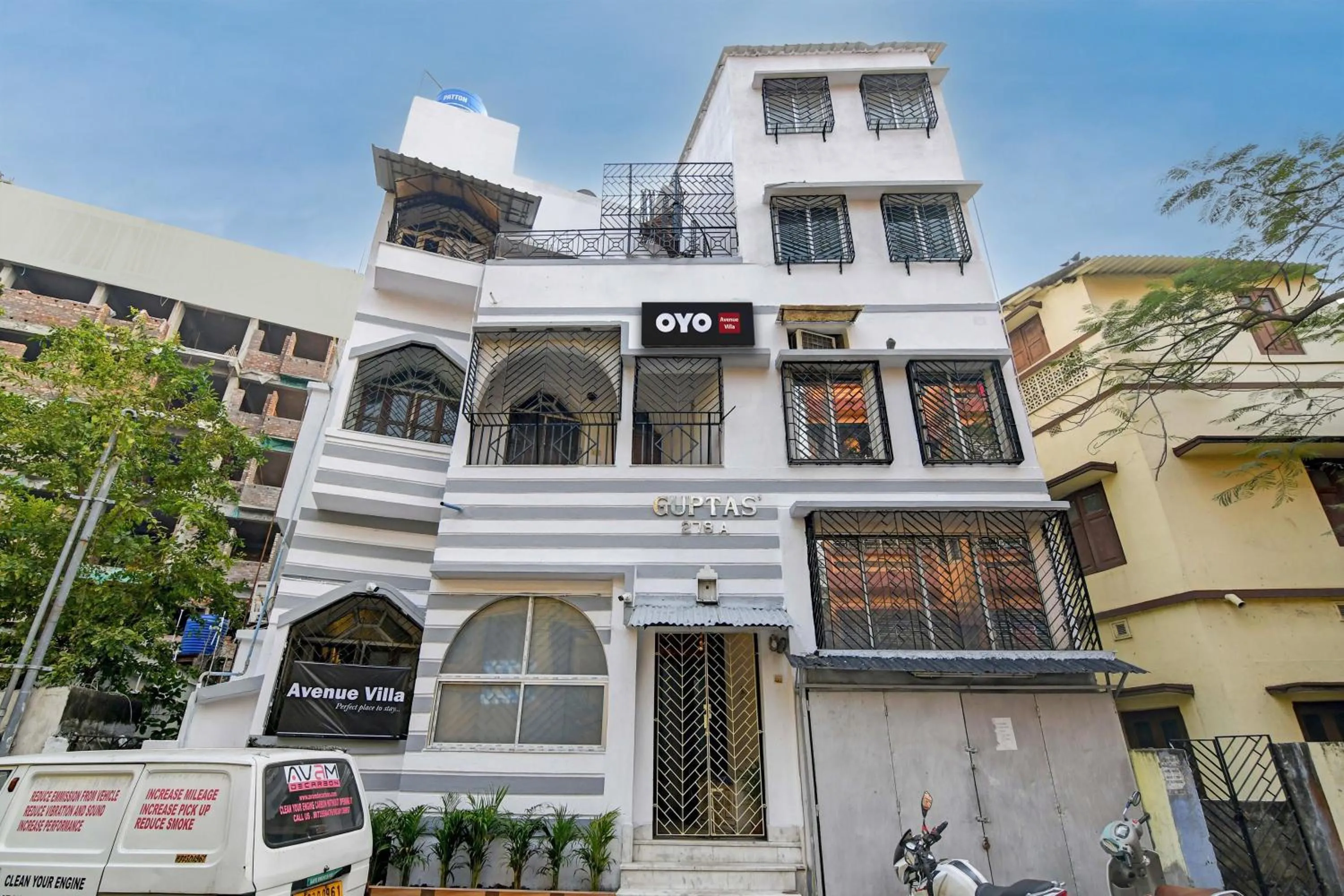Facade/entrance in Hotel O Avenue Villa