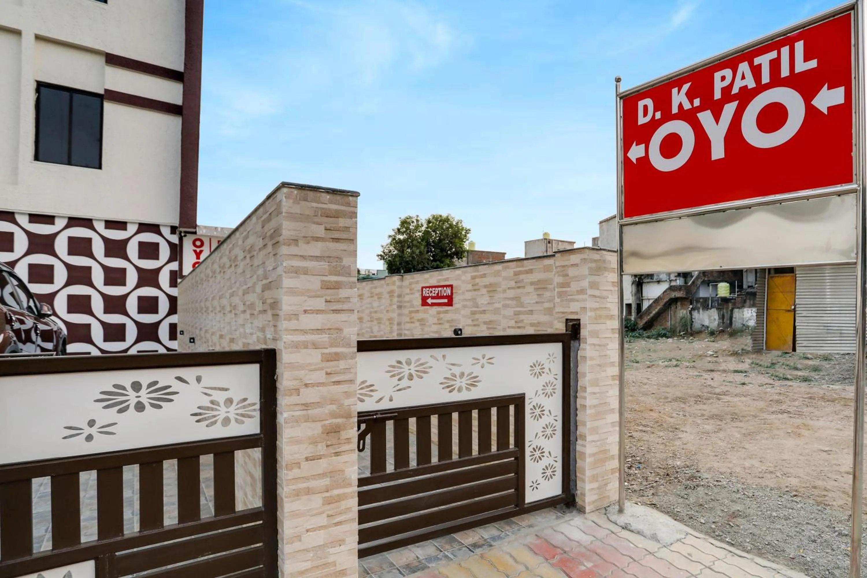 Facade/entrance in Hotel O D K Patil