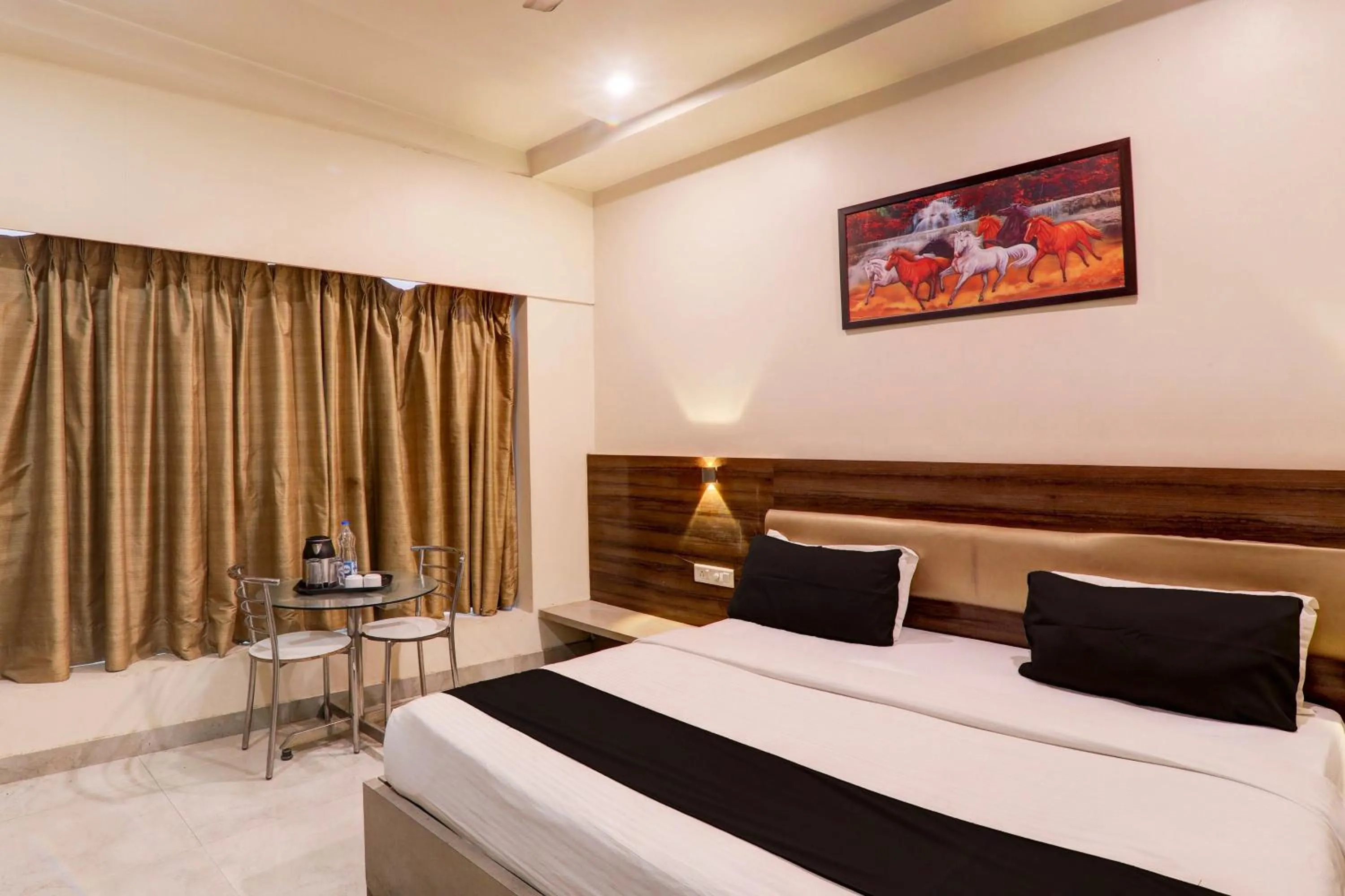 Bedroom, Bed in Hotel O DR Palace