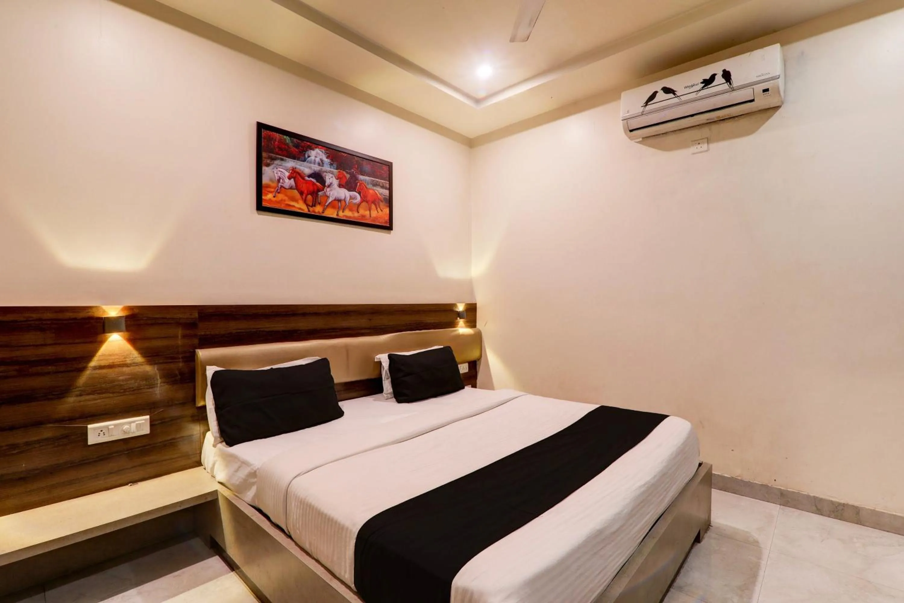 Bedroom in Hotel O DR Palace
