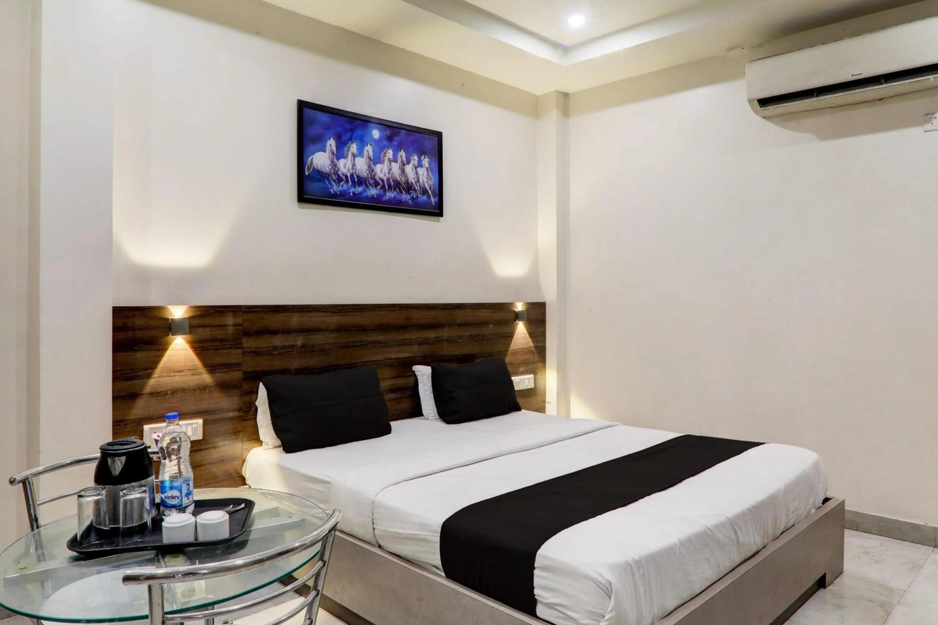Bedroom in Hotel O DR Palace