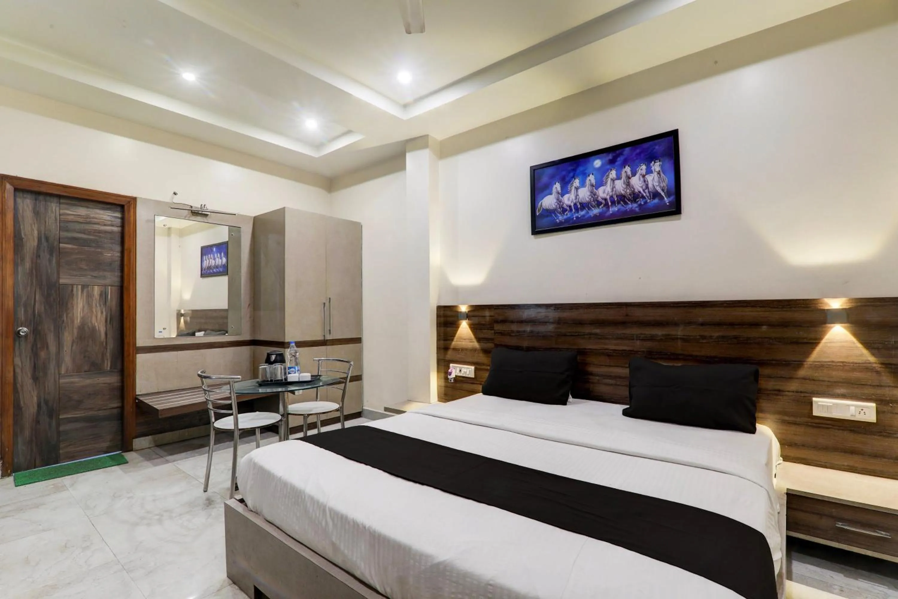 Bedroom, Bed in Hotel O DR Palace