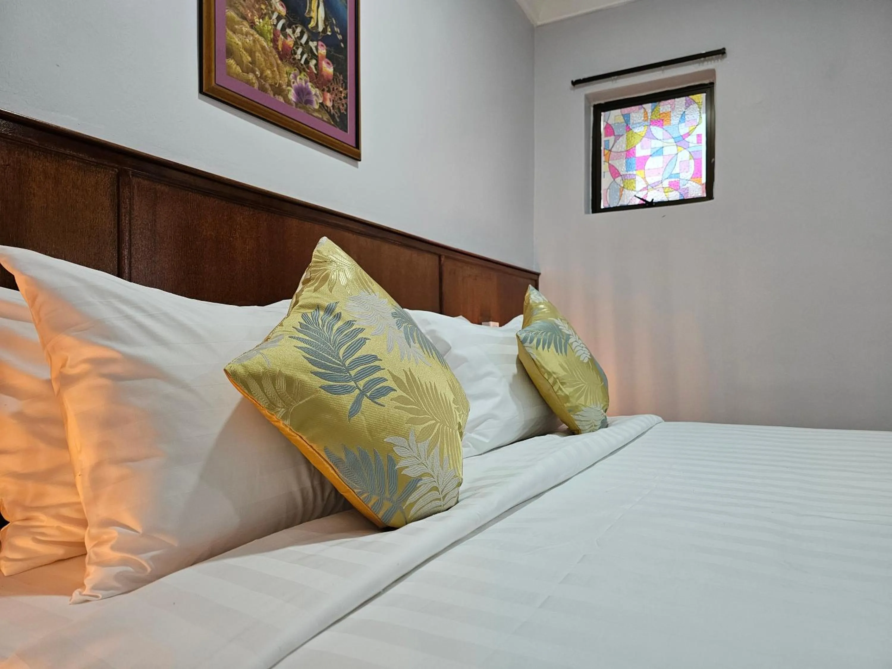 Bed in Cottage Inn Gerik