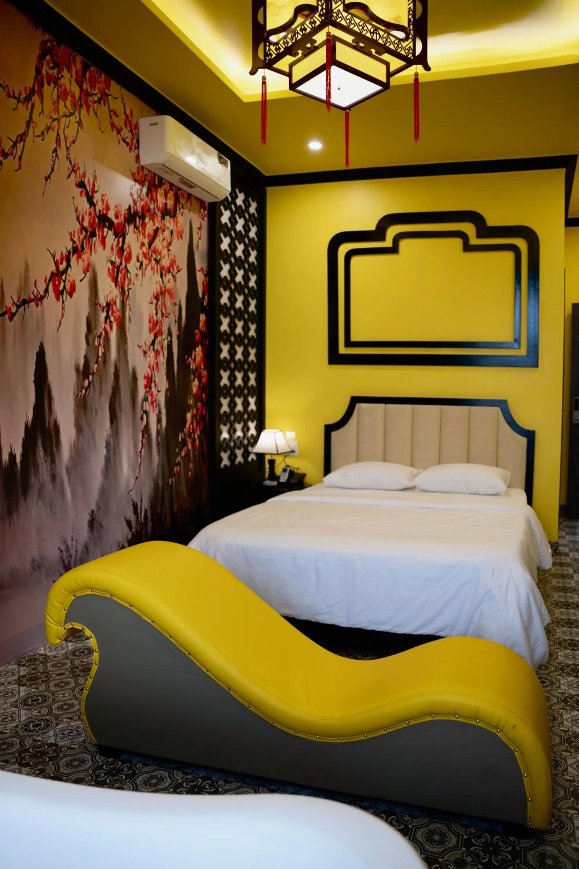 Bed in Tuyet Suong Hotel