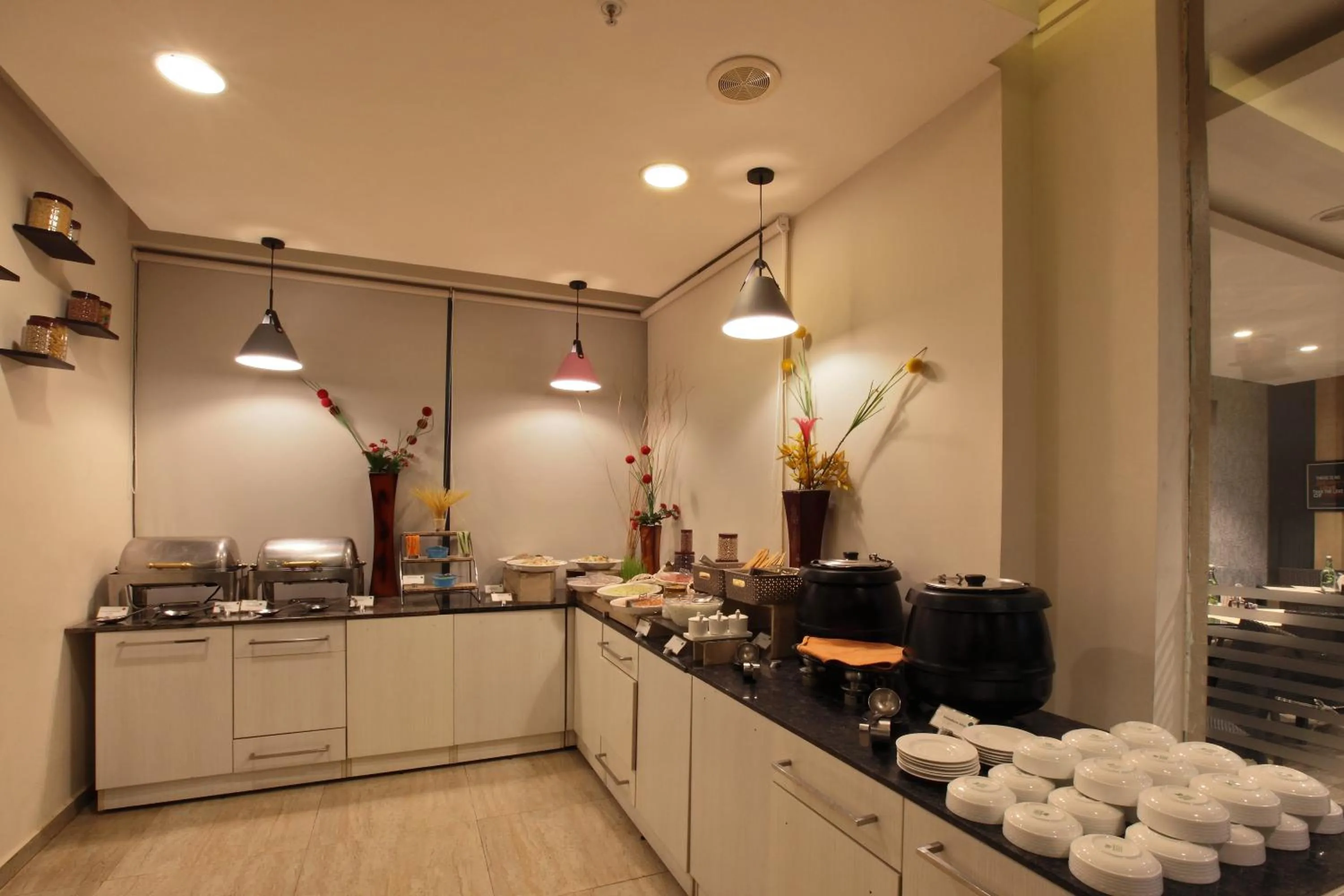 Food and drinks in Starlit Suites Bangalore