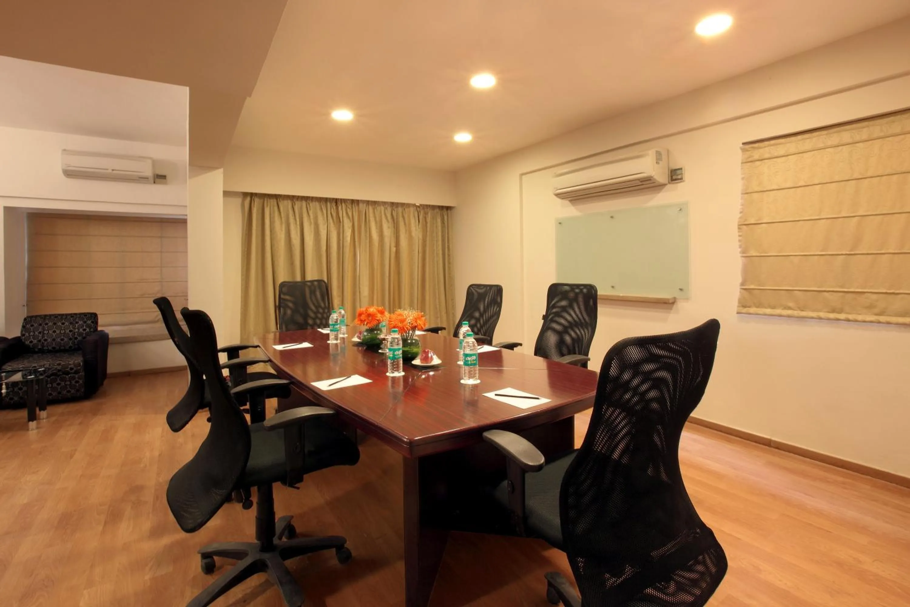Banquet/Function facilities in Starlit Suites Bangalore