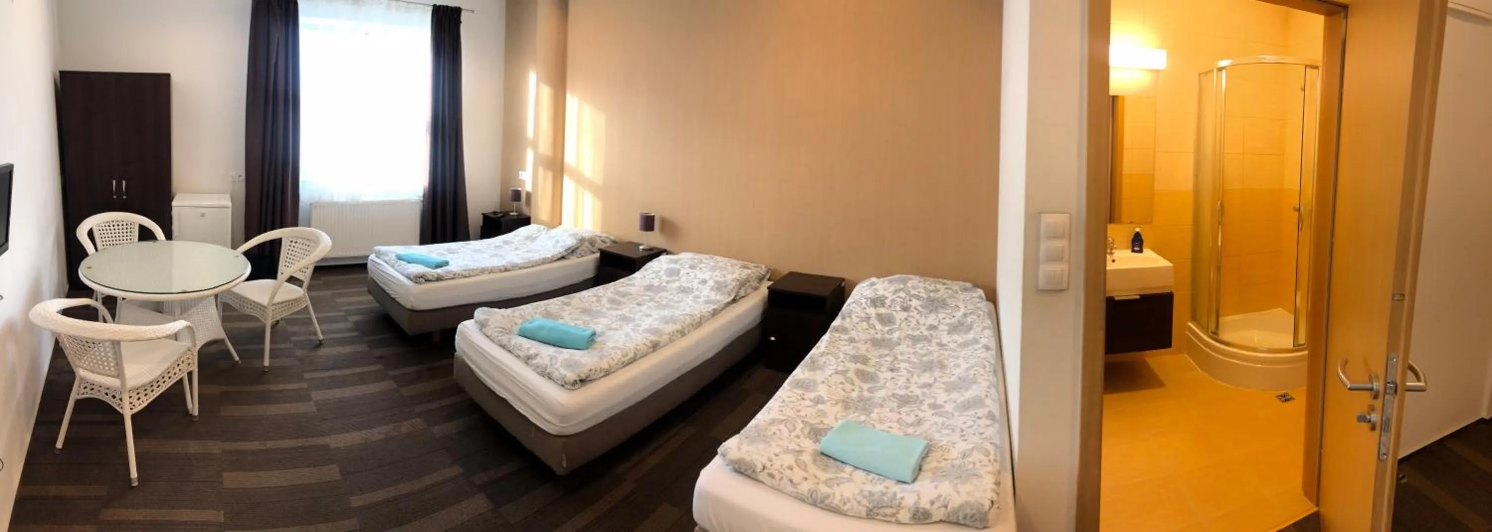 Bathroom, Bed in Hipodrom Sopot