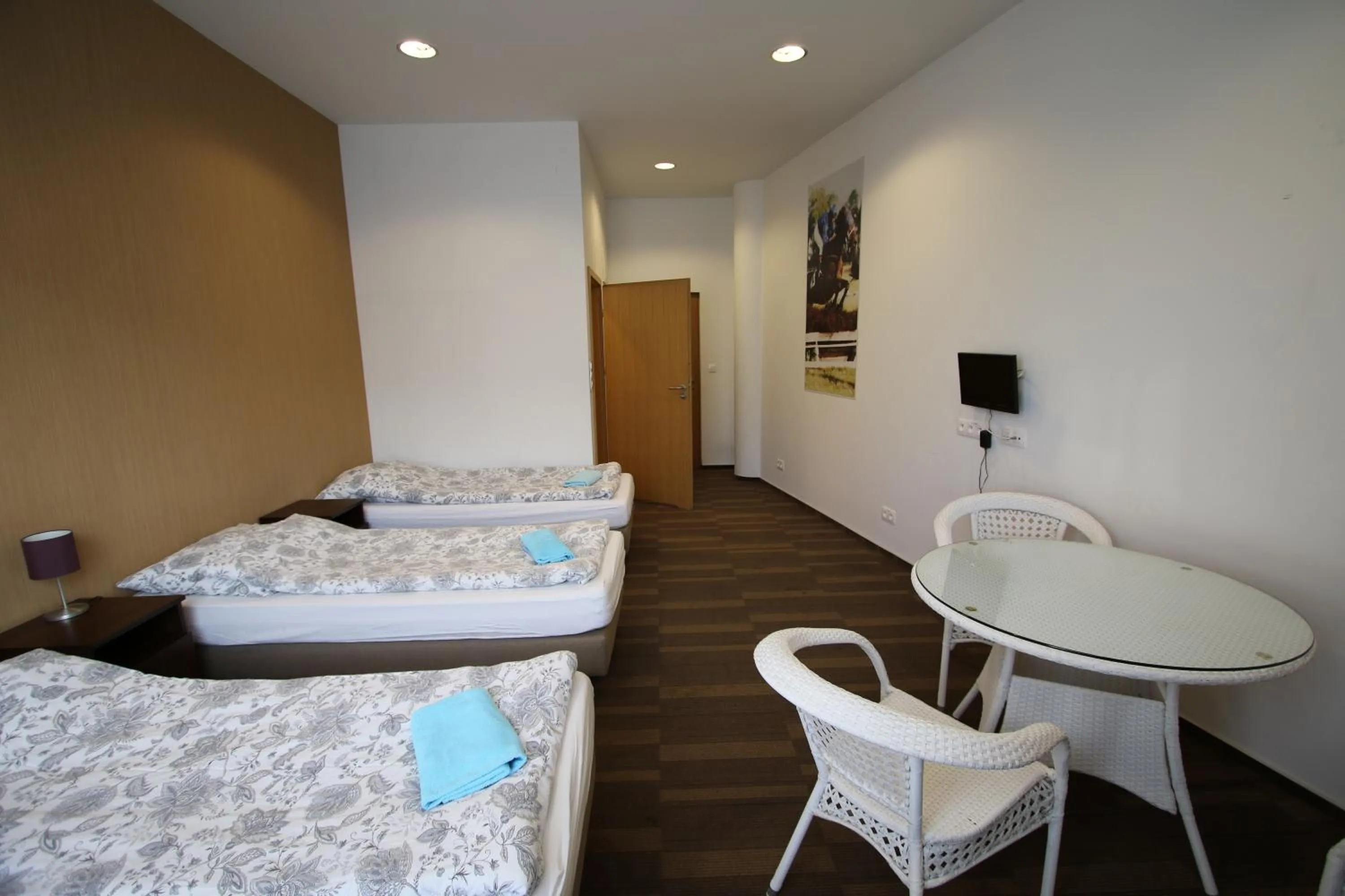 Photo of the whole room, Bed in Hipodrom Sopot