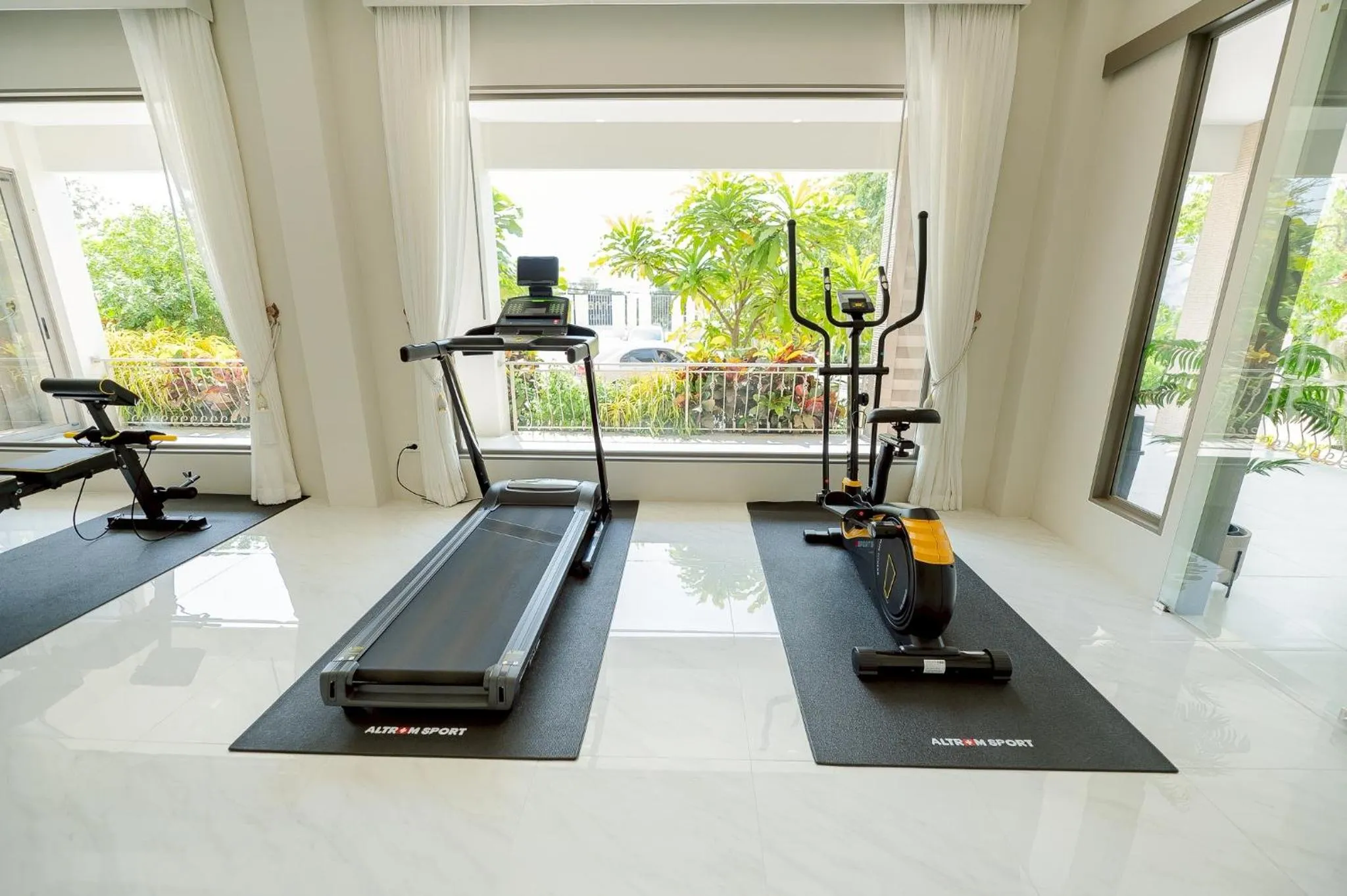 Fitness centre/facilities in THE NAVY HOUSE HOTEL