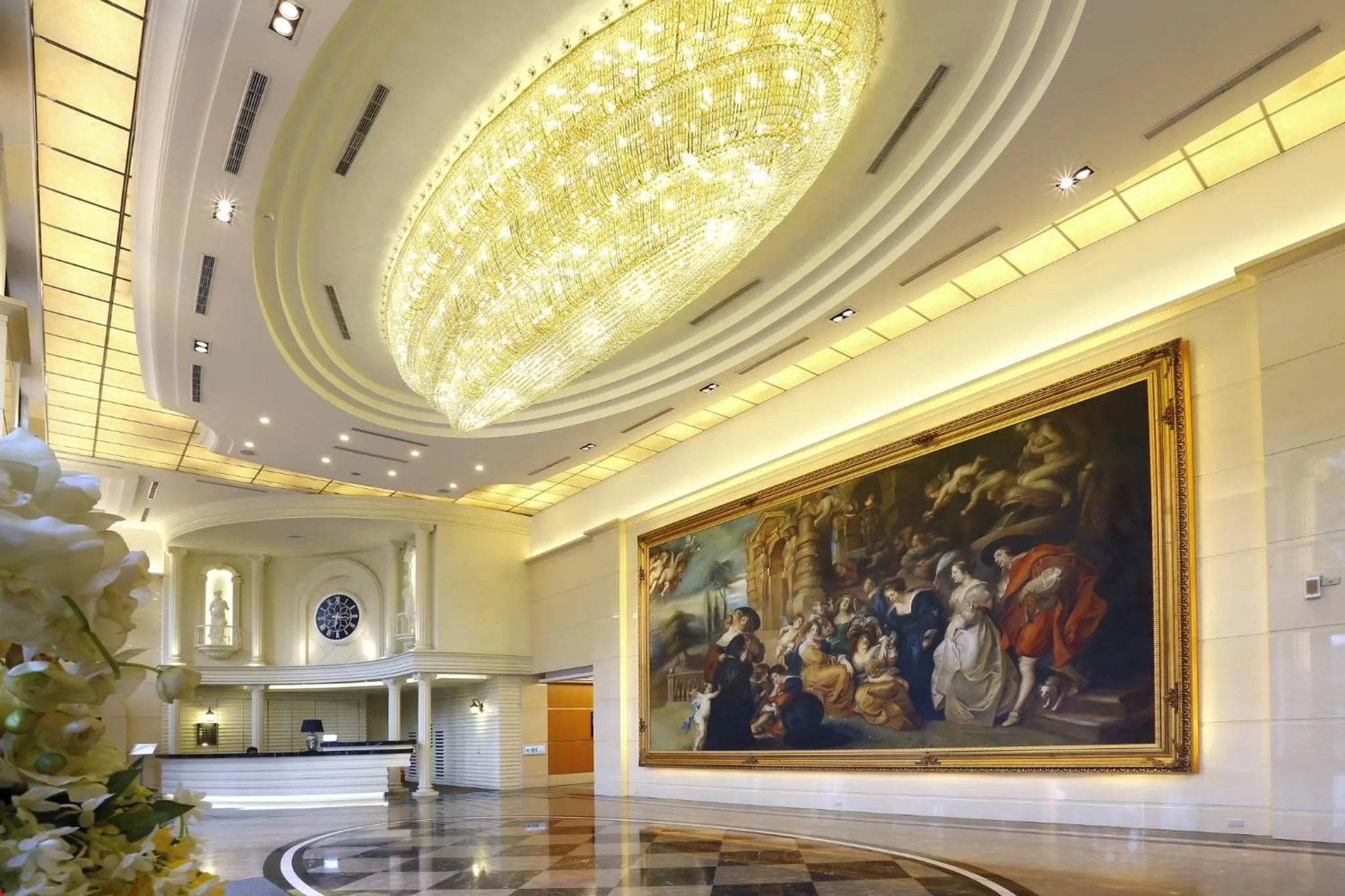 Lobby or reception in Golden Tulip - Aesthetics