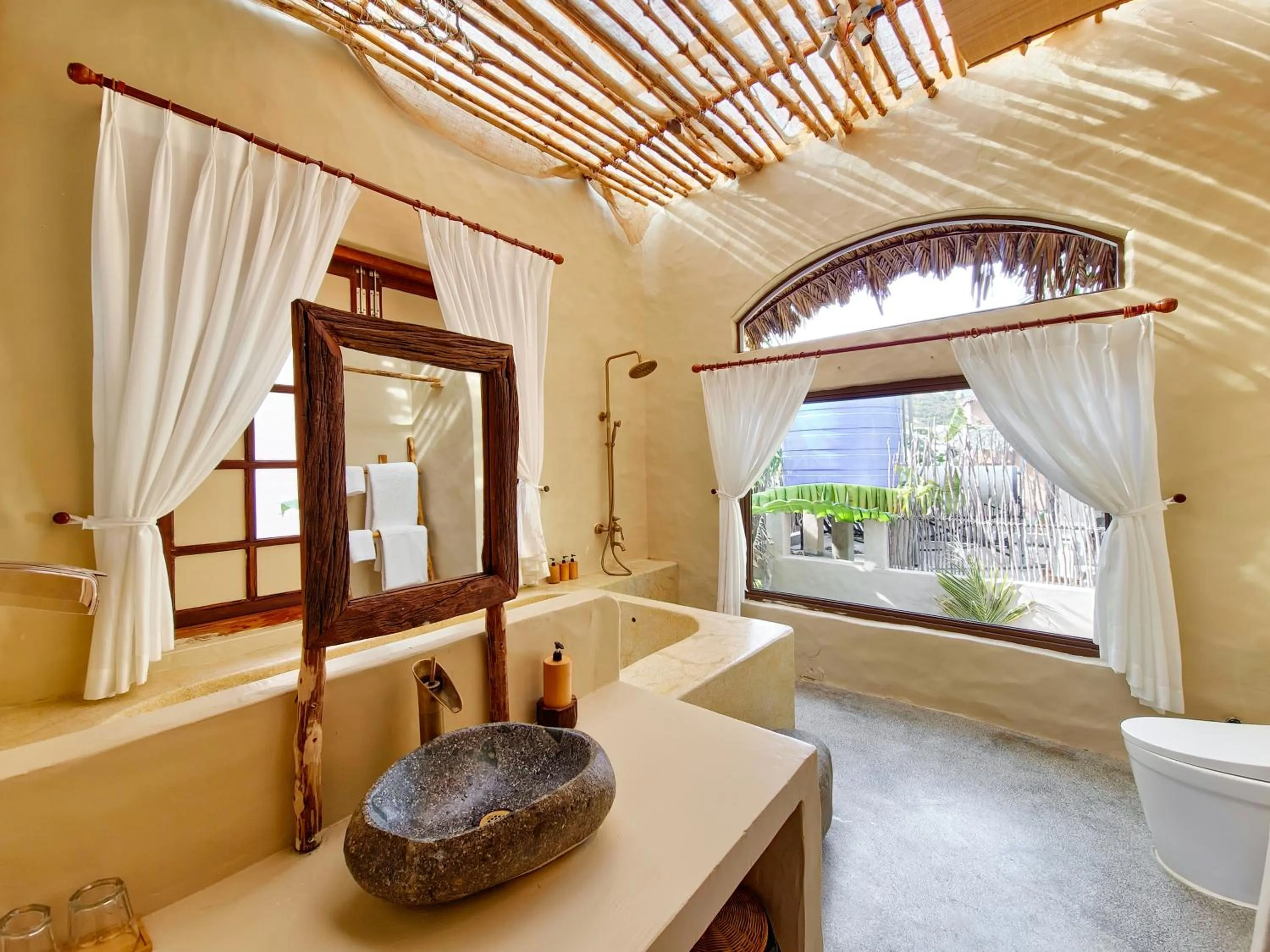 Bathroom in Red Sands Mui Ne