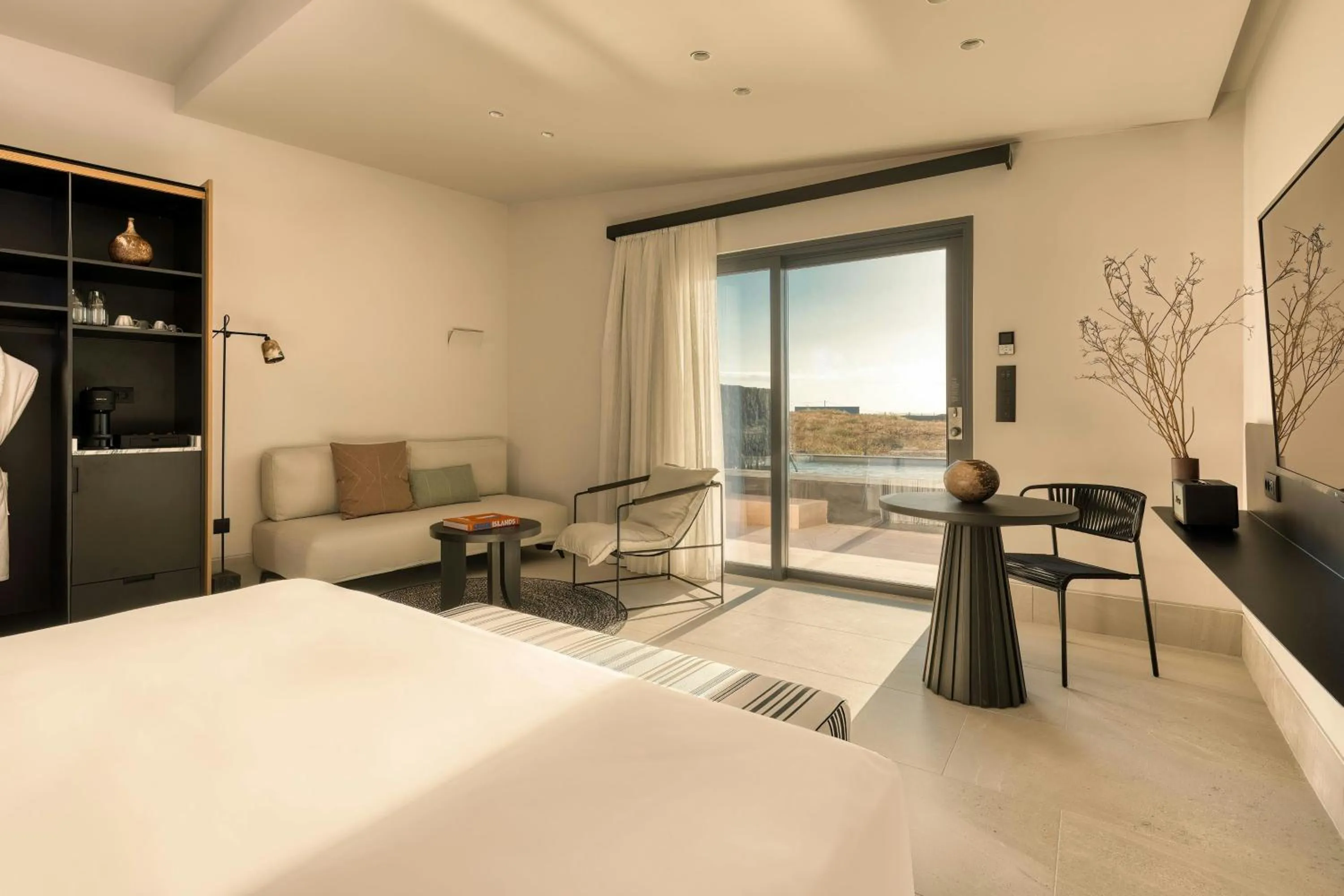 Swimming pool, Bed in Domes Novos Santorini, Autograph Collection