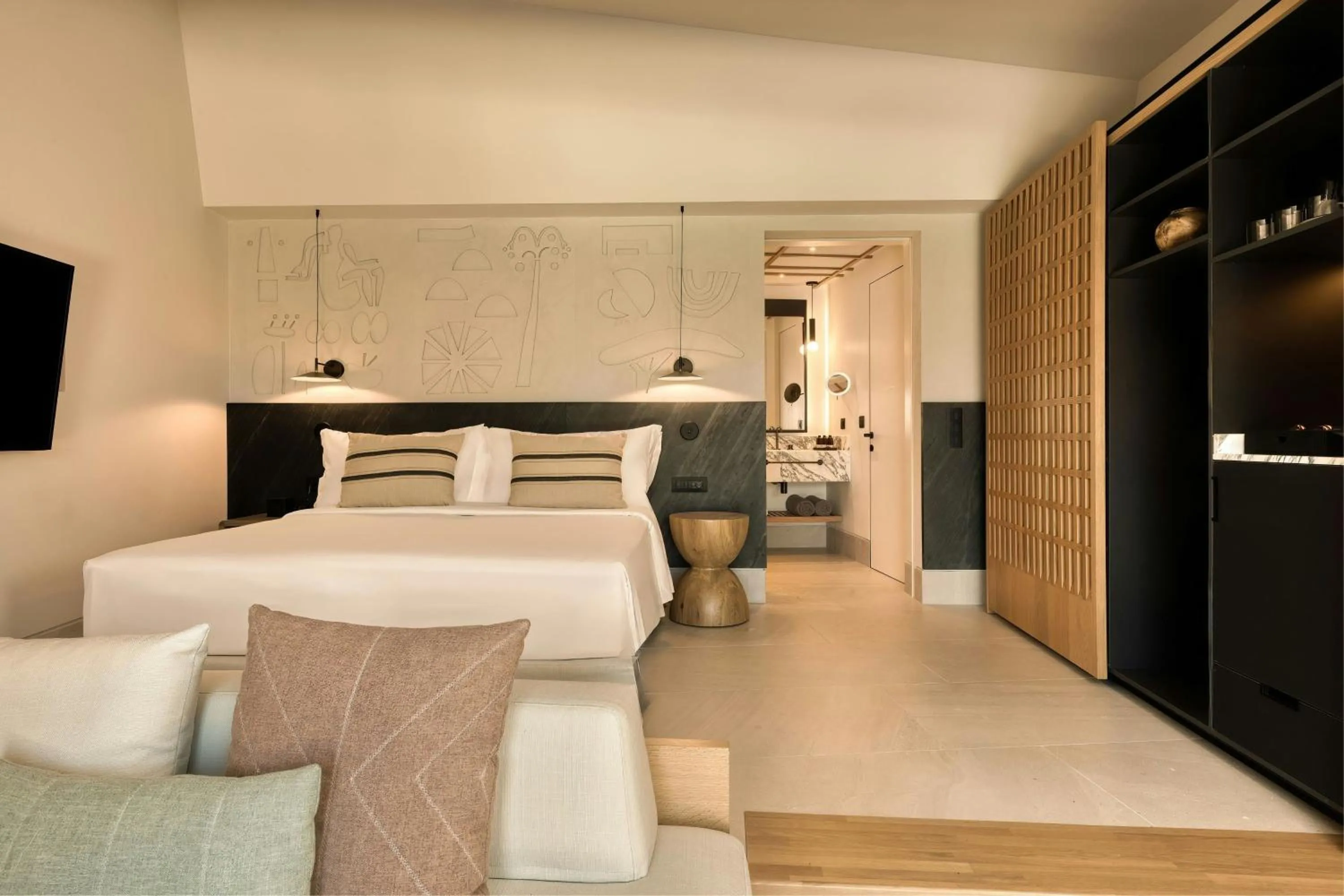 Swimming pool, Bed in Domes Novos Santorini, Autograph Collection