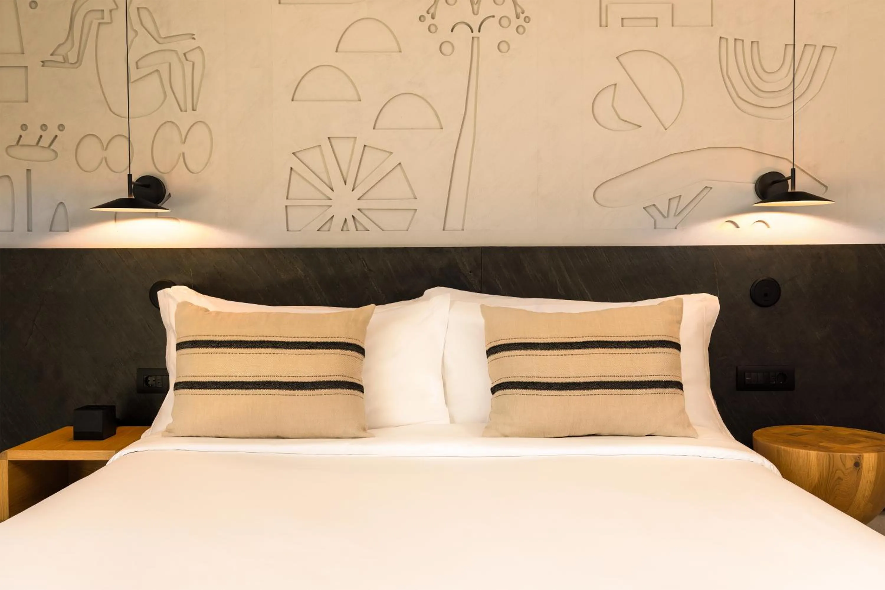 Bed in Domes Novos Santorini, Autograph Collection