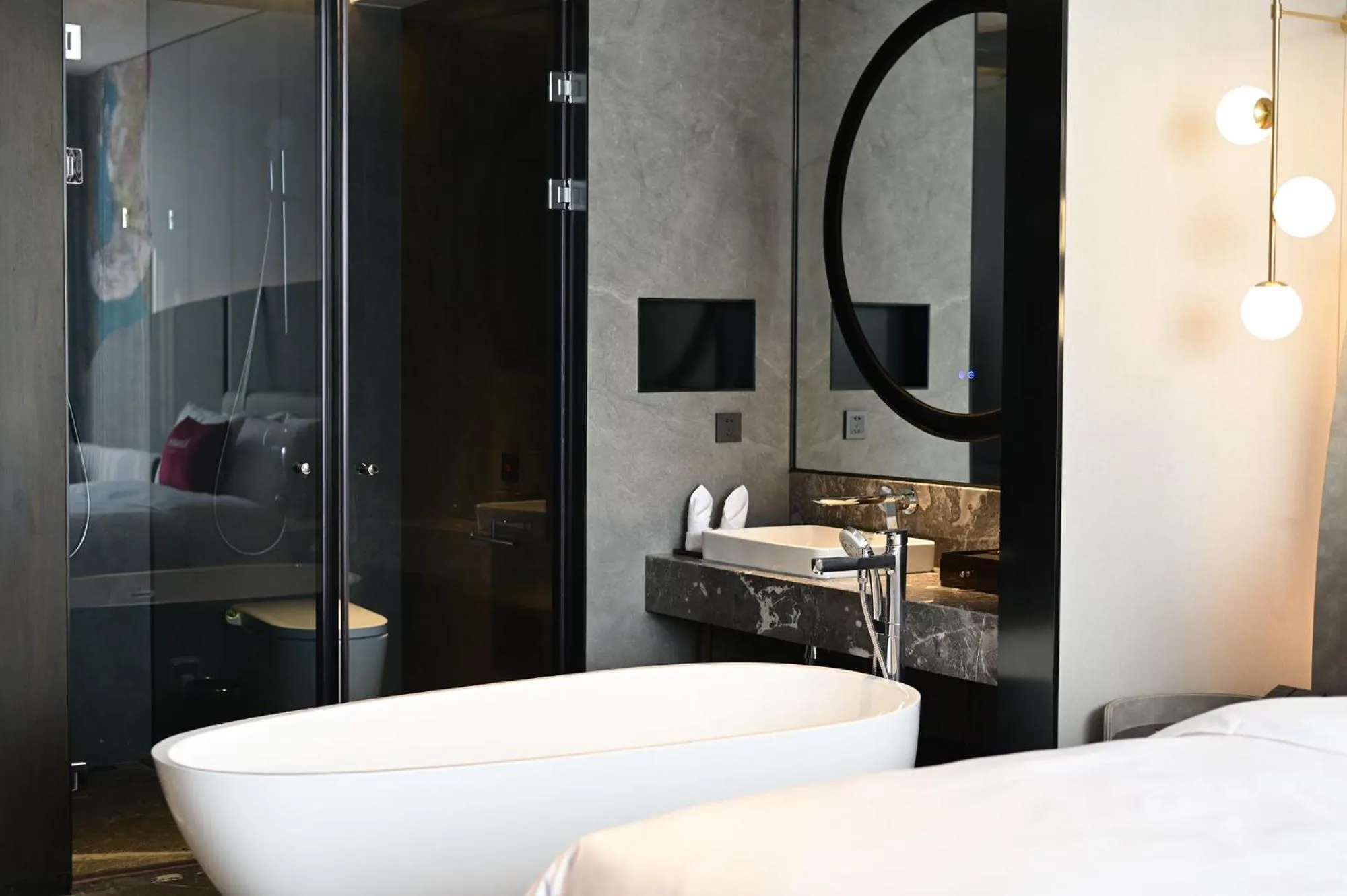 Bed in Ramada by Wyndham Qingdao Jiaodong International Airport