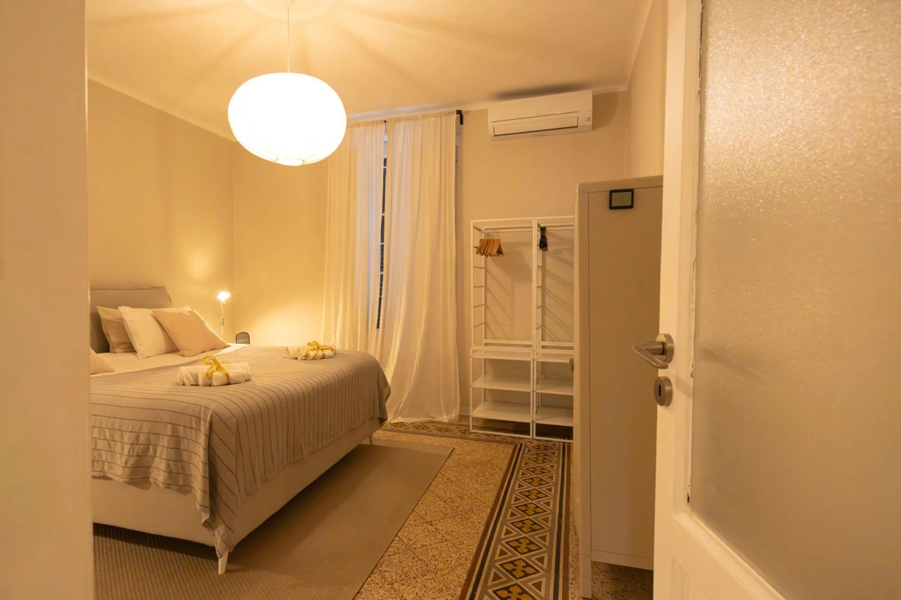 Bed in Casa di Leonardo Elegant & Comfort