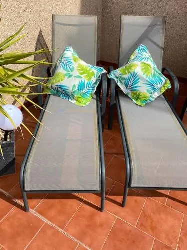 Two-Bedroom Apartment in Lovely bungalow with two big terrasses